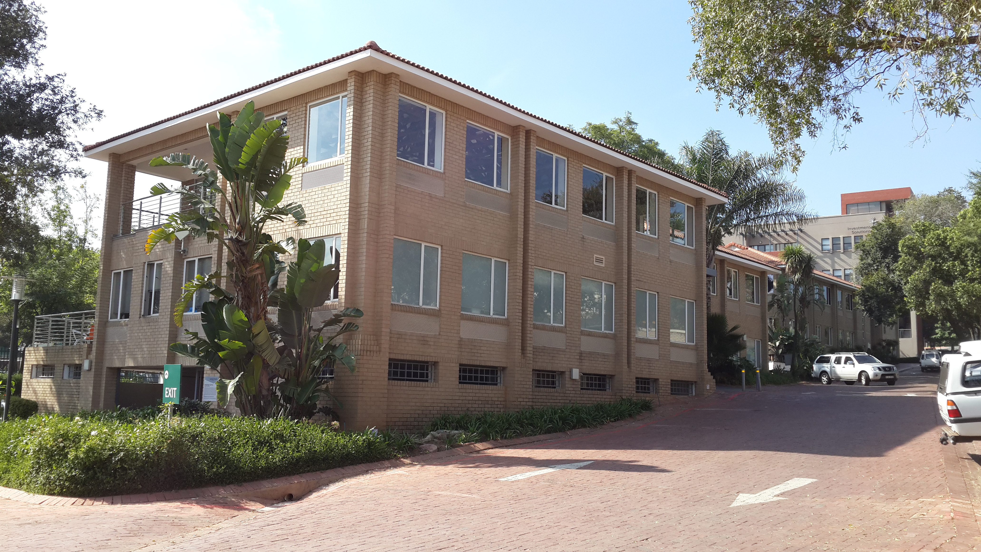 322m² Office Space to rent at Wierda Gables in Sandton Central