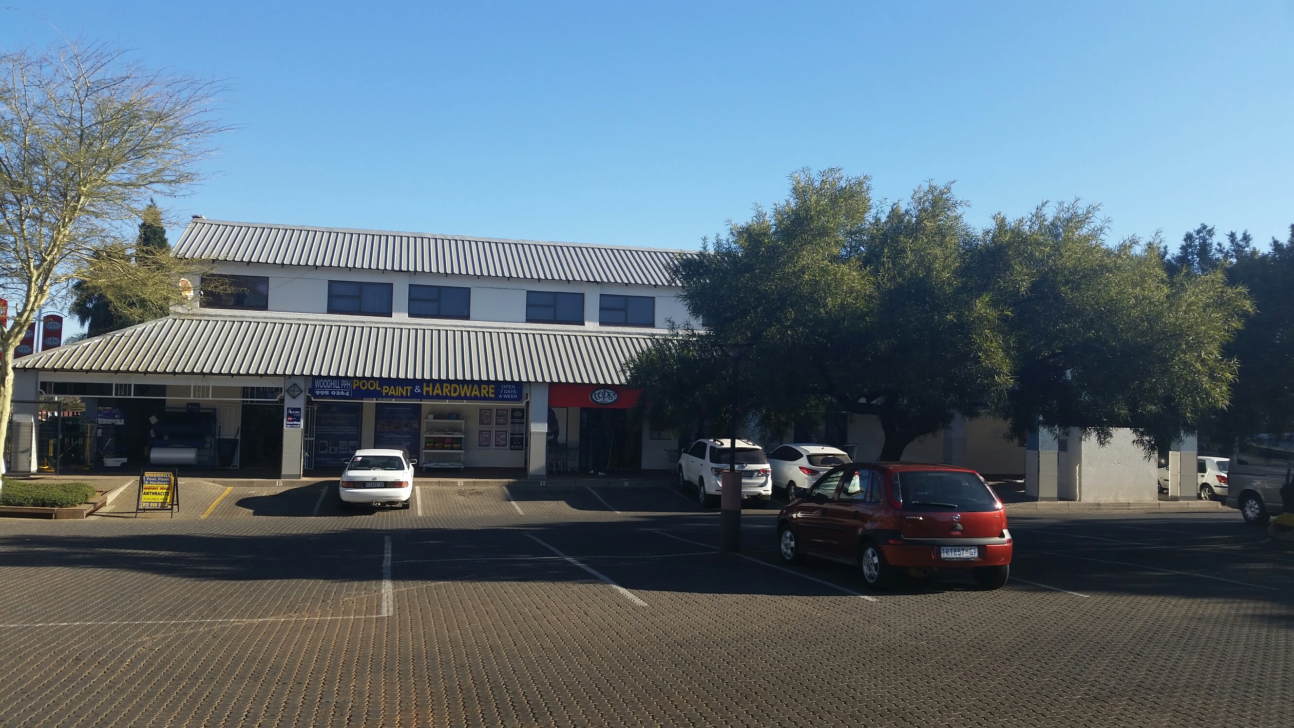 Office Space to rent at Woodhill Park Shopping Centre in Garsfontein