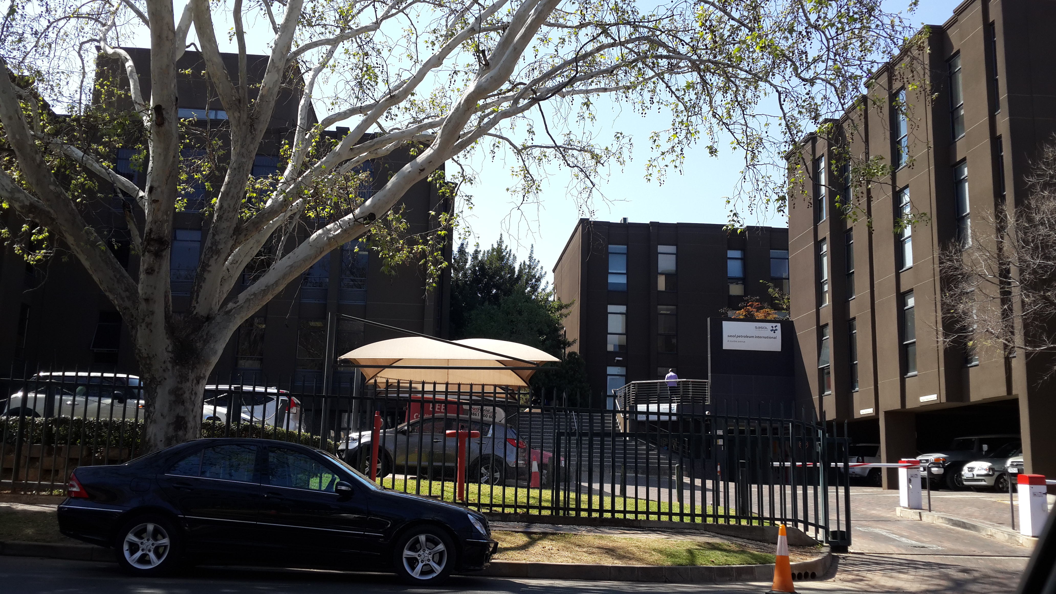 Office Space to rent at 6 Sturdee Road in Rosebank JHB