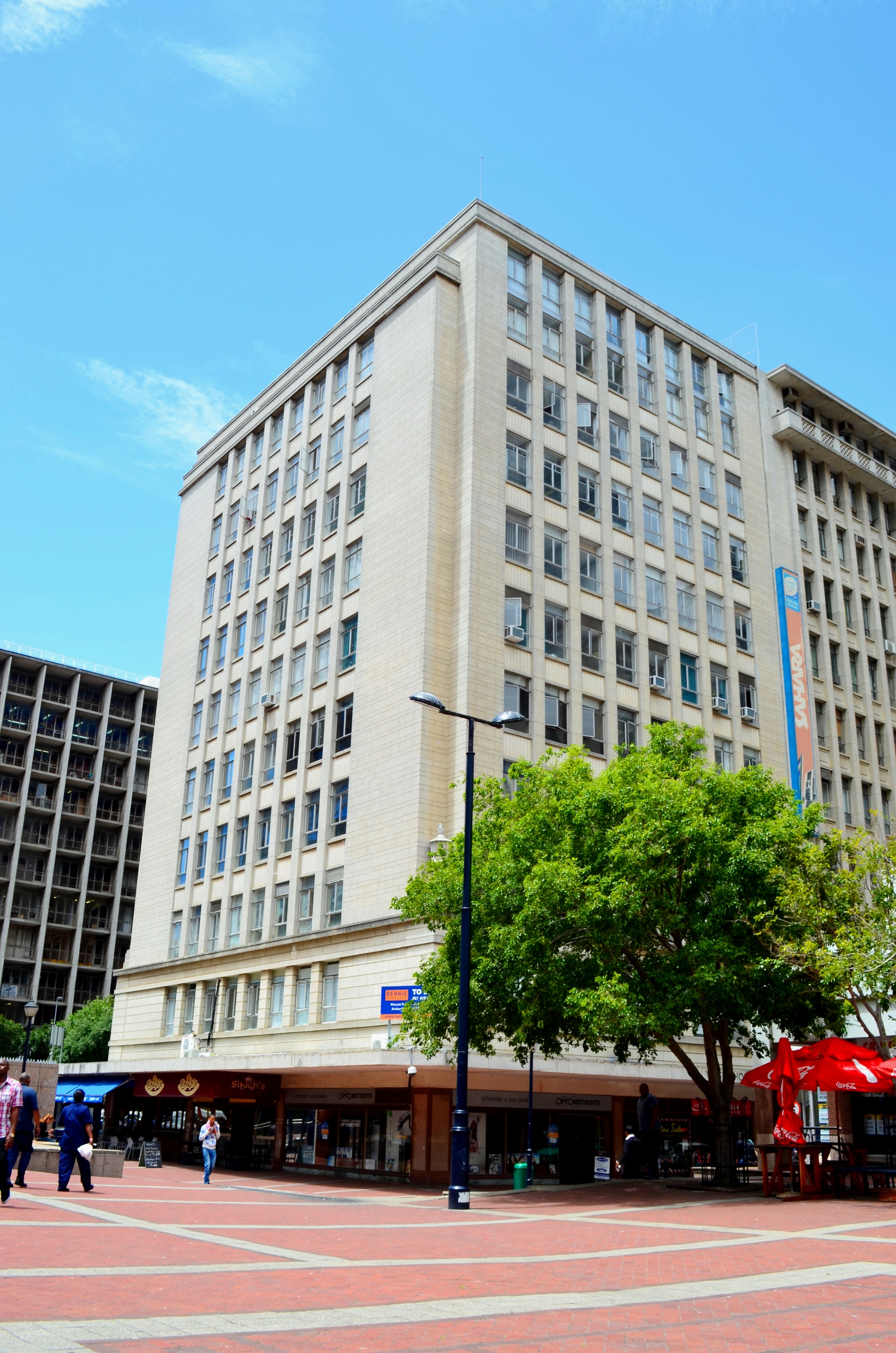 62m² Retail Shops to rent at Ex Vogue House in Cape Town CBD