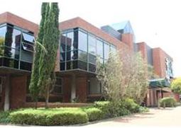 665m² Office Space to rent at Oakfields in Ferndale
