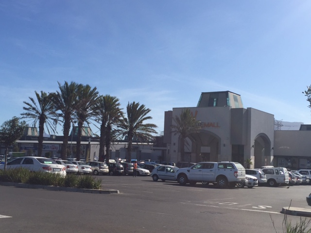 873m² Retail Shops to rent at Vangate Mall in Athlone