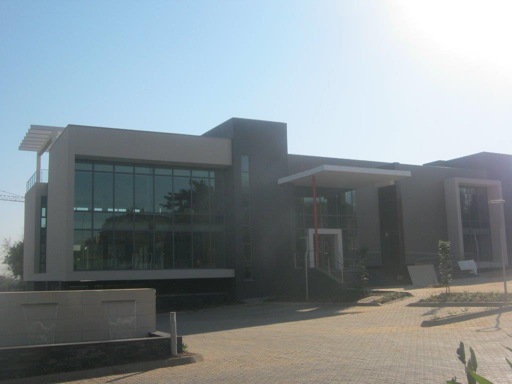 3 438m² Office Space to rent at Waverley Office Park - Phase 3 in Bramley