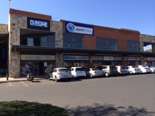 Retail Shops to rent at The Buzz Shopping Centre in Douglasdale