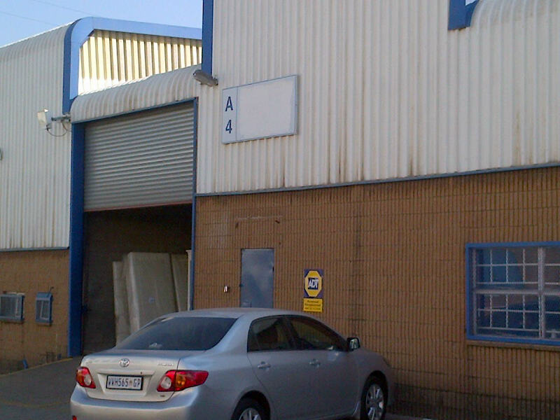 Warehouse to rent at Selby Industrial Park in Crown 