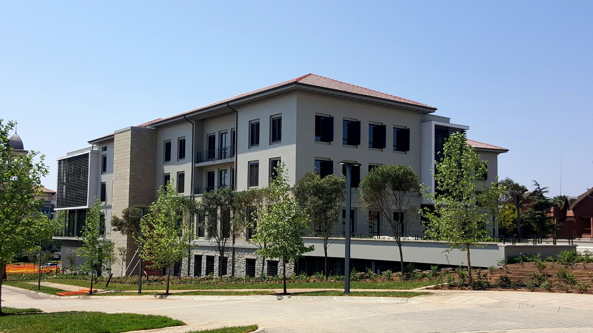 Office Space to rent at Monte Circle in Magaliessig
