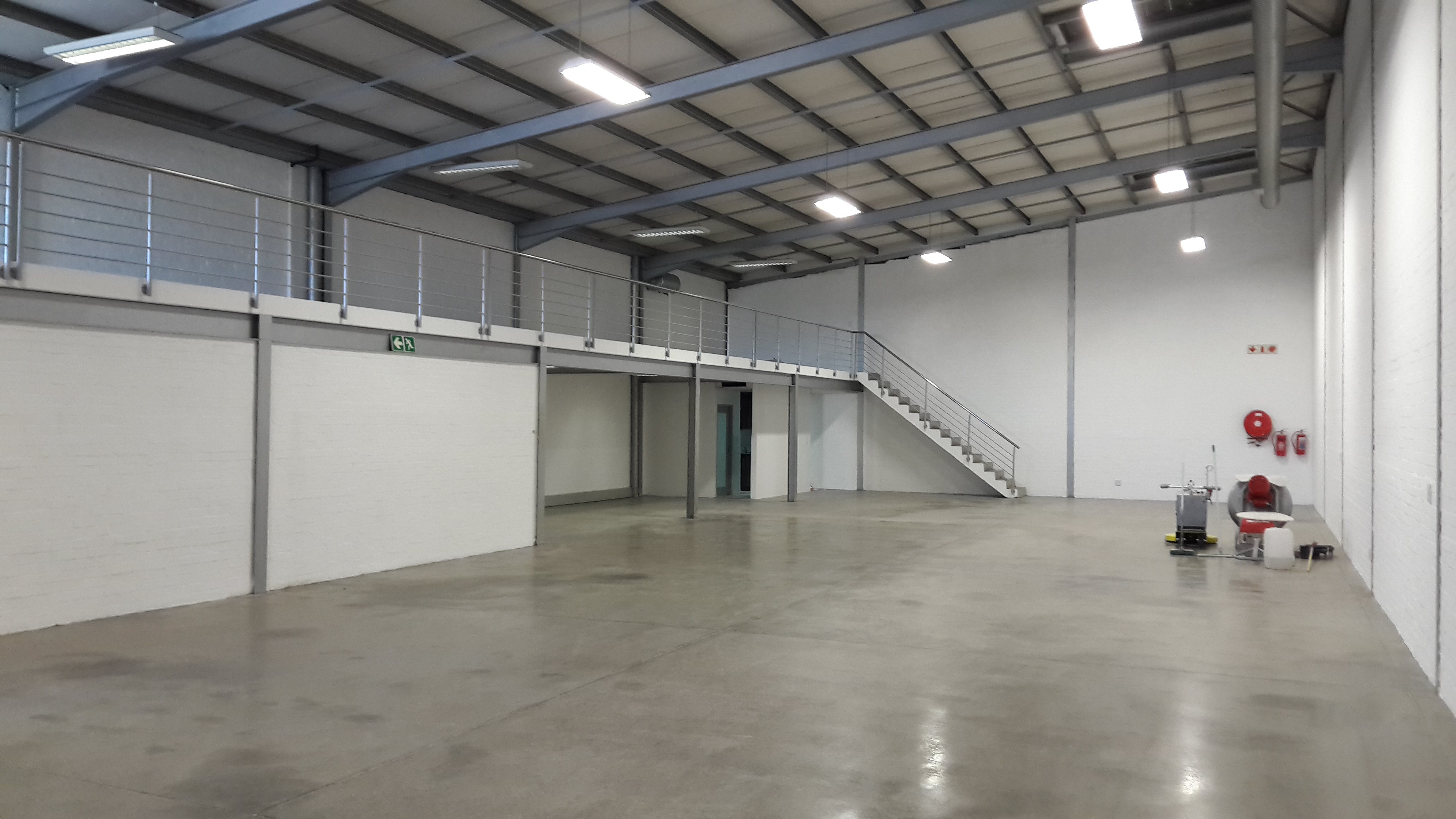 547m² Warehouse to rent at 3 On London in Brackenfell Industria