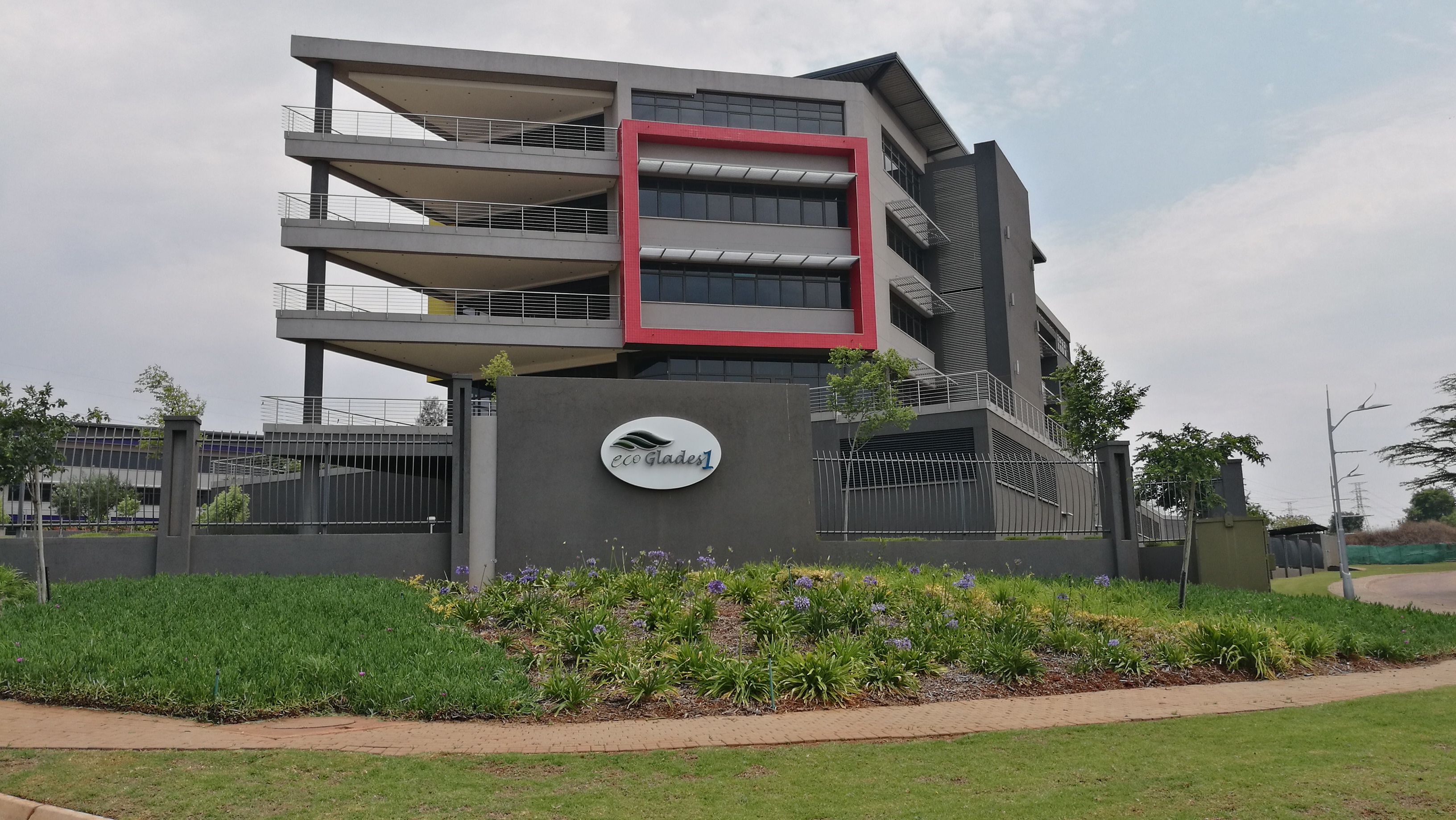 178m² Office Space to rent at Eco Glades 1 in Highveld