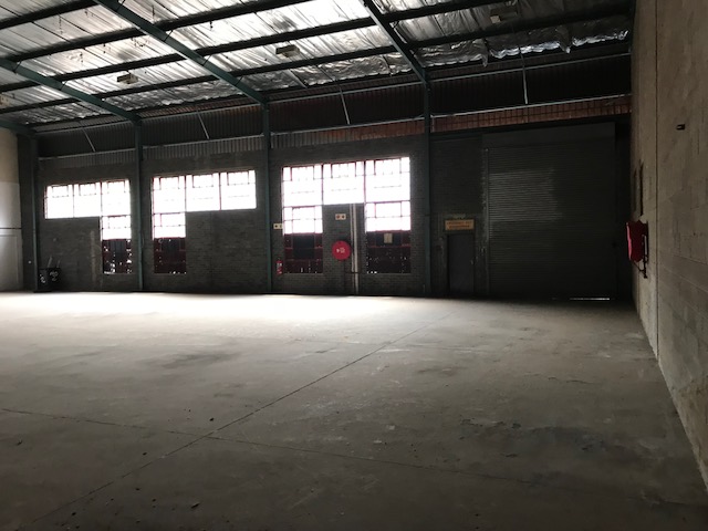 336m² Warehouse to rent at Sandton Commercial  Village in Eastgate