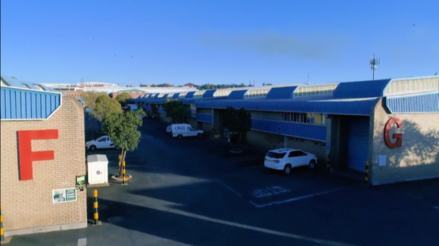 350m² Warehouse to rent at Route 24 - A in Meadowdale