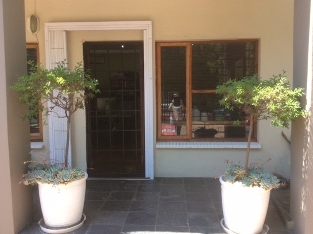 Office Space to rent at Jan Smuts in Parktown North
