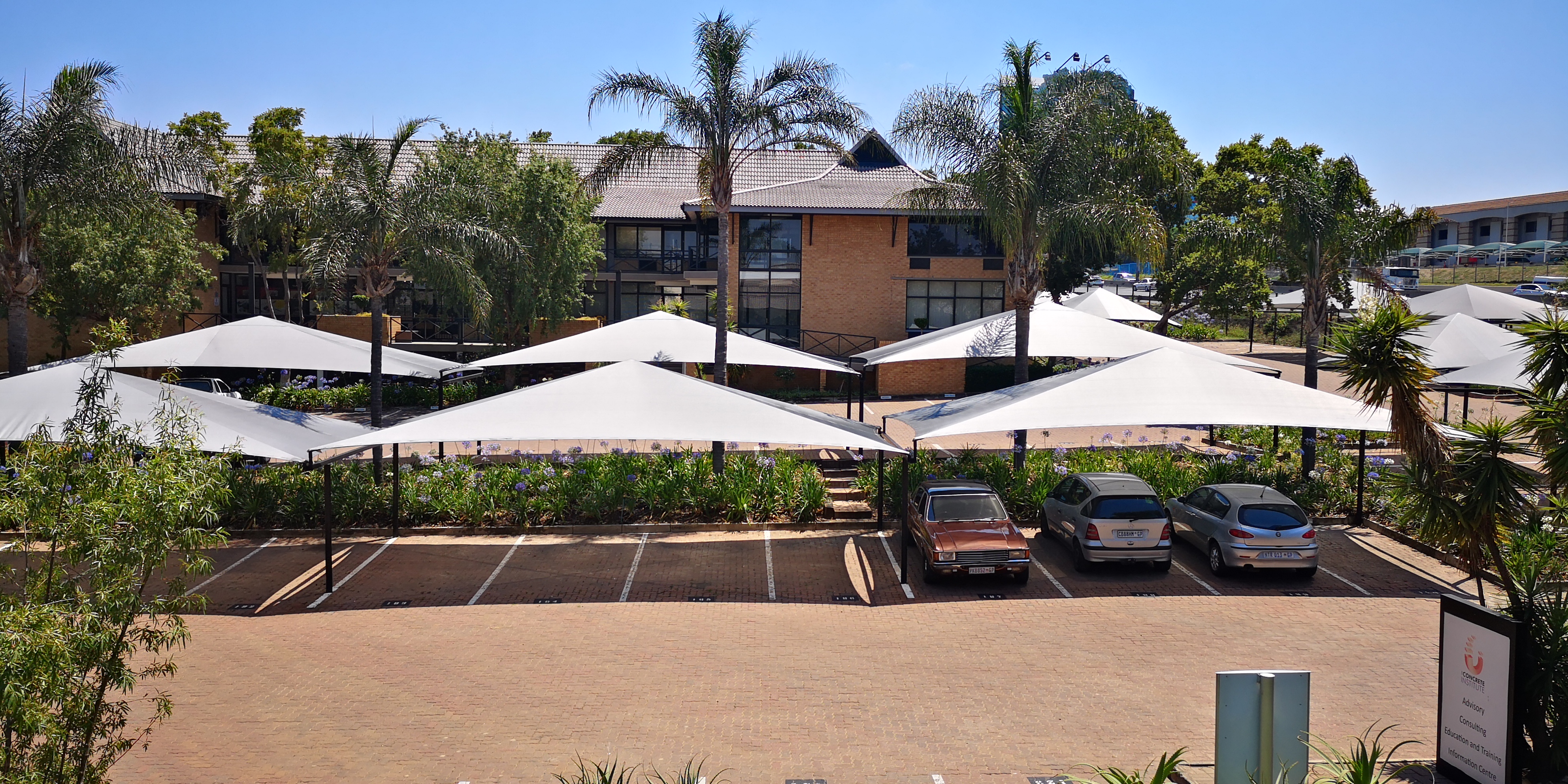 254m² Office Space to rent at Lone Creek in Midrand