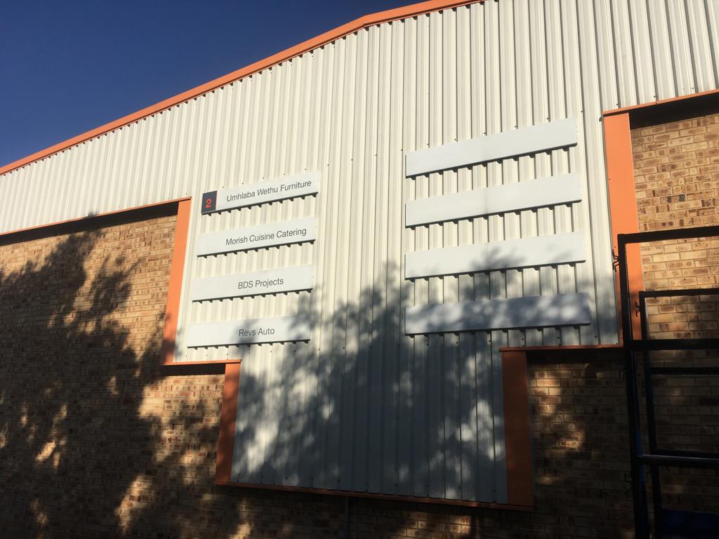 181m² Warehouse to rent at OHM Industrial Park in Kya Sand