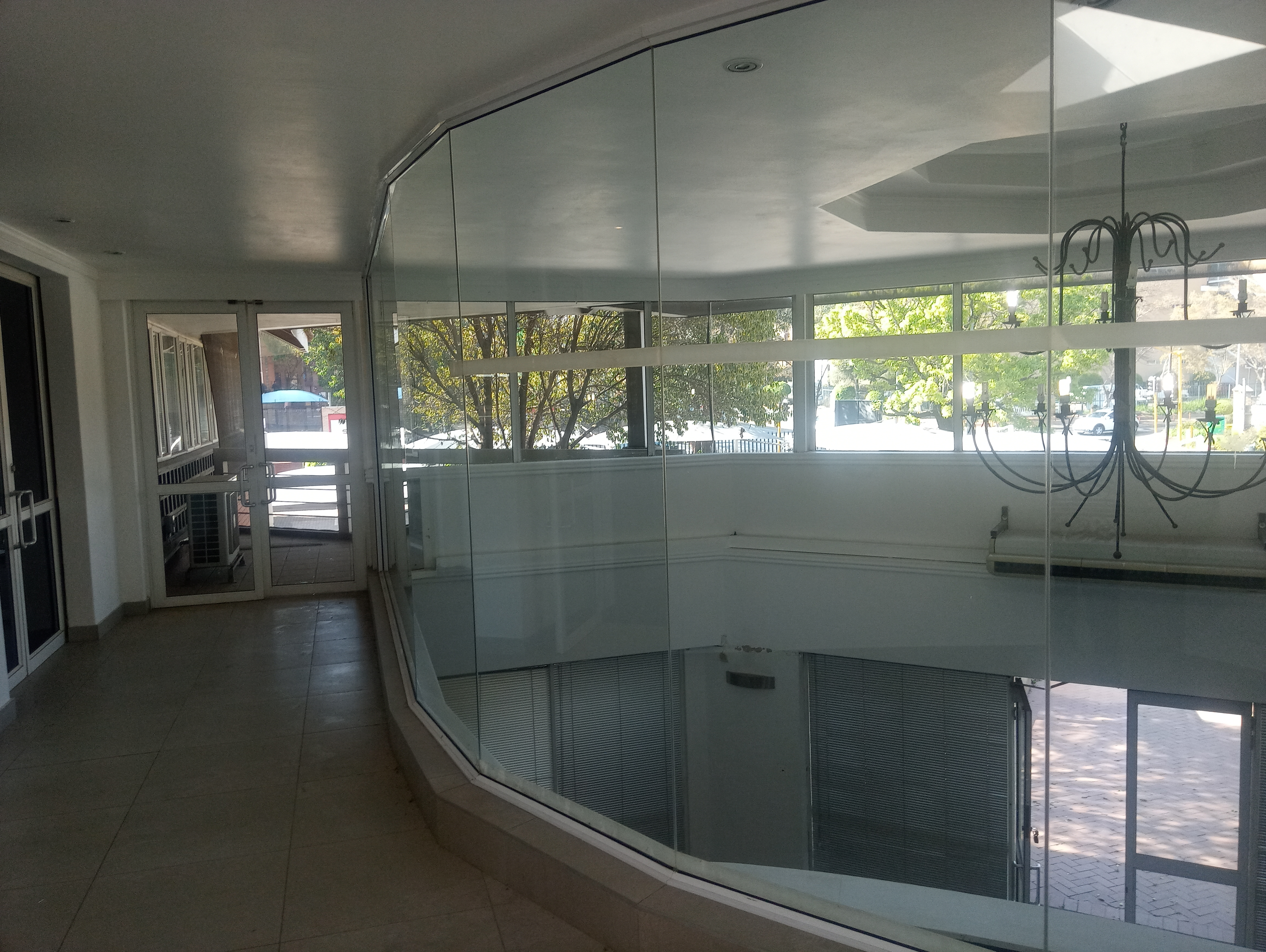 2 564m² Office Space to rent at Makinor House in Ferndale