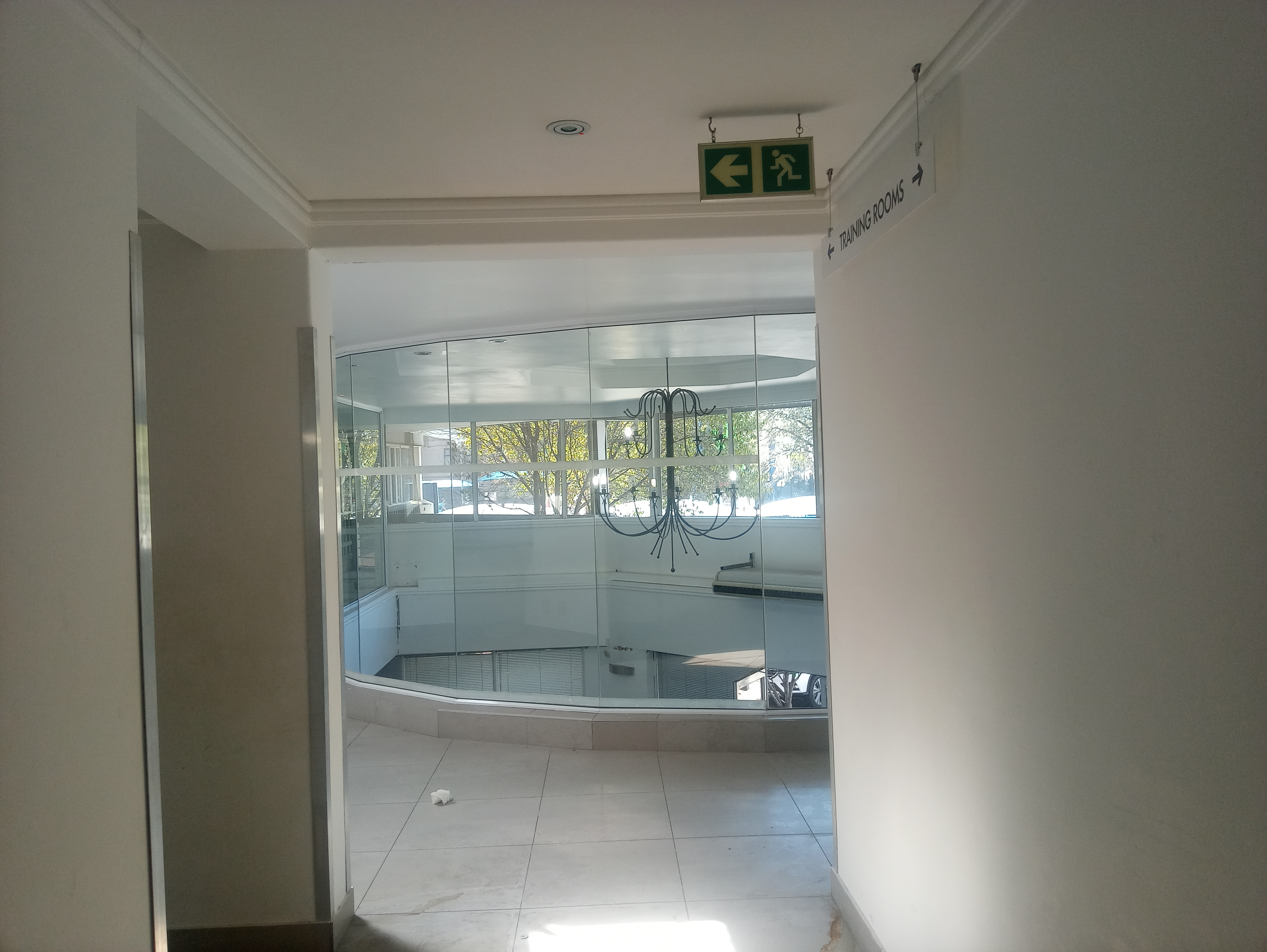 2 564m² Office Space to rent at Makinor House in Ferndale