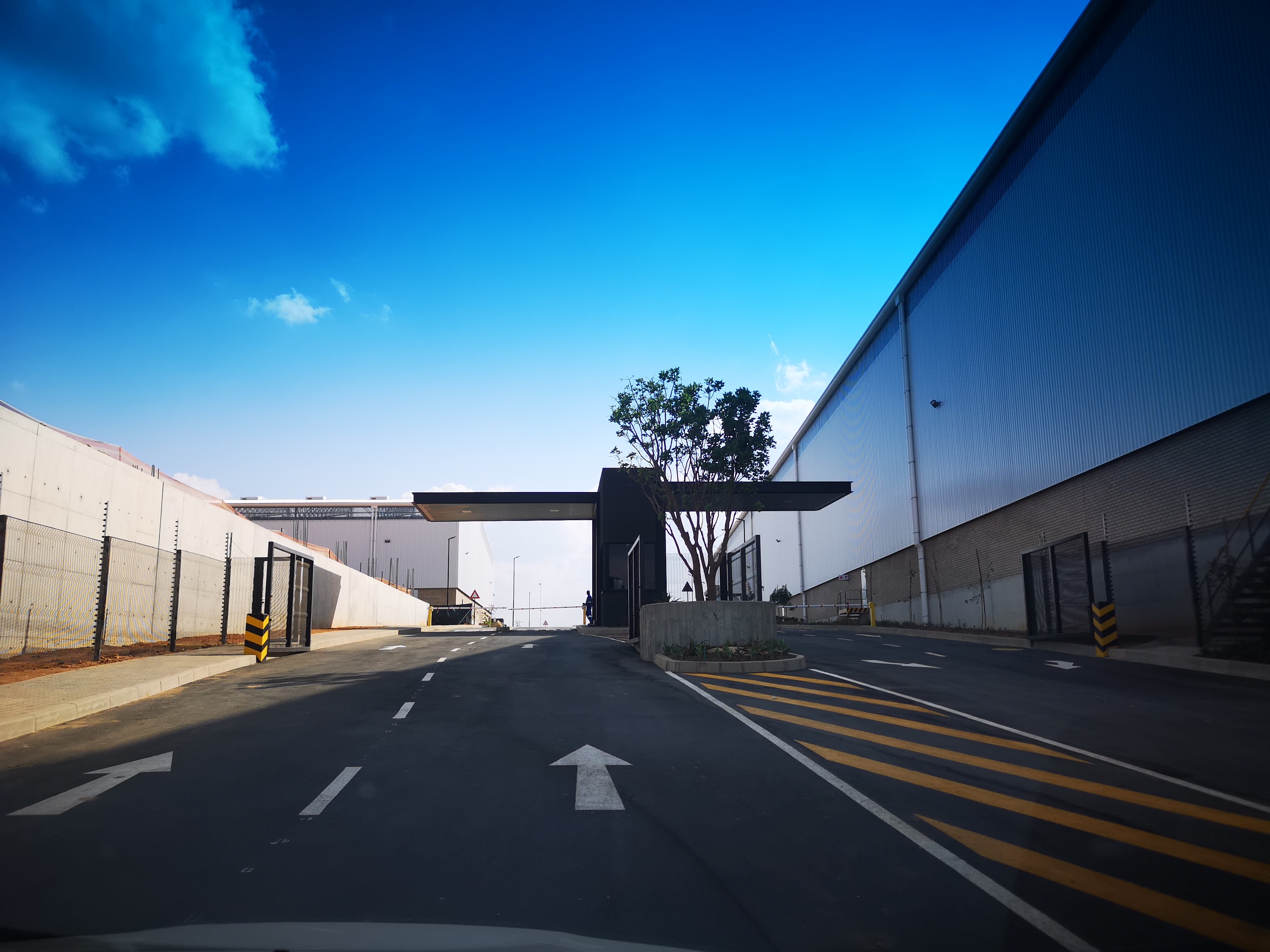 18 756m² Warehouse to rent at Ashworth Logistics Park in Linbro