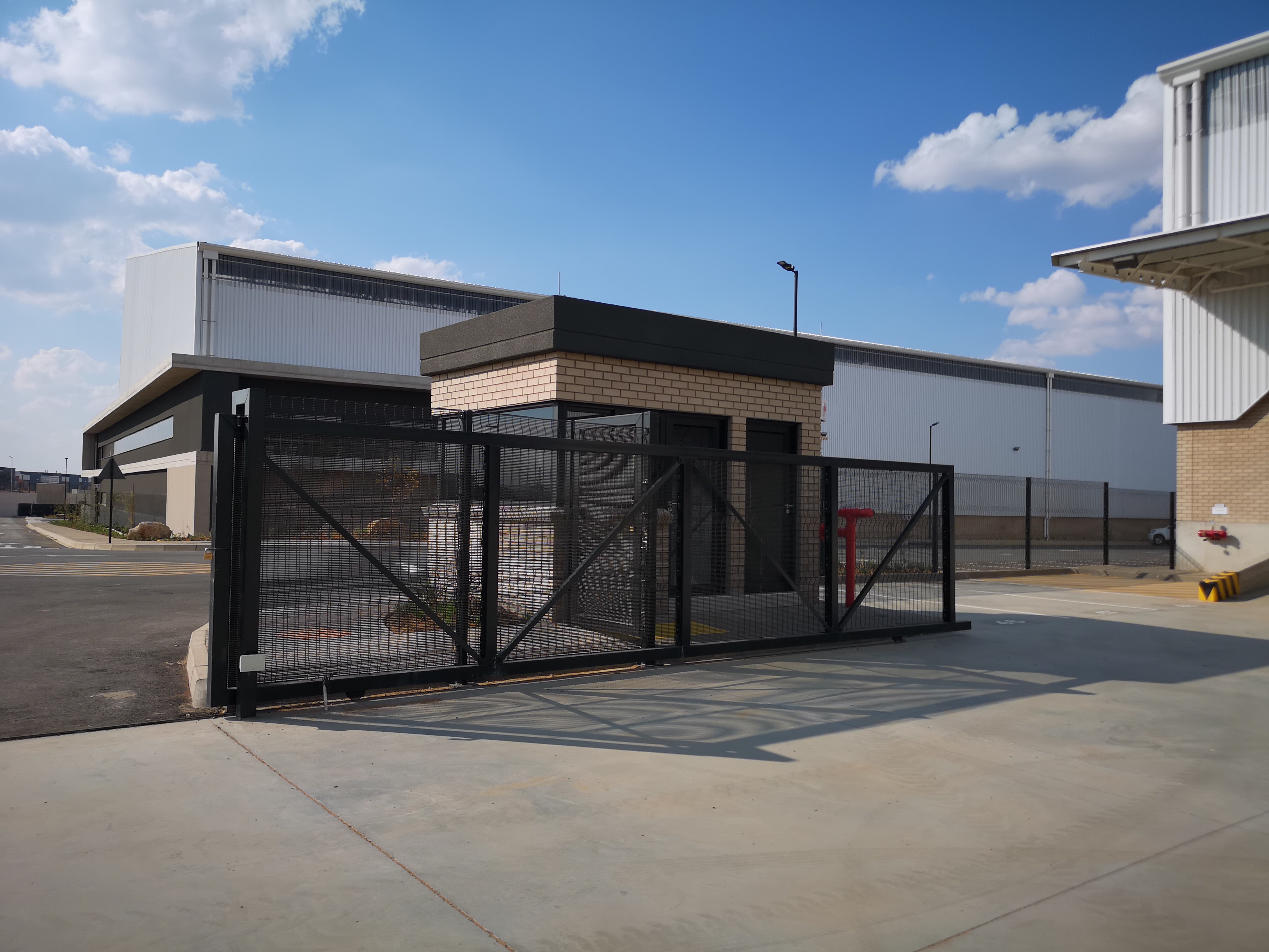 18 756m² Warehouse to rent at Ashworth Logistics Park in Linbro