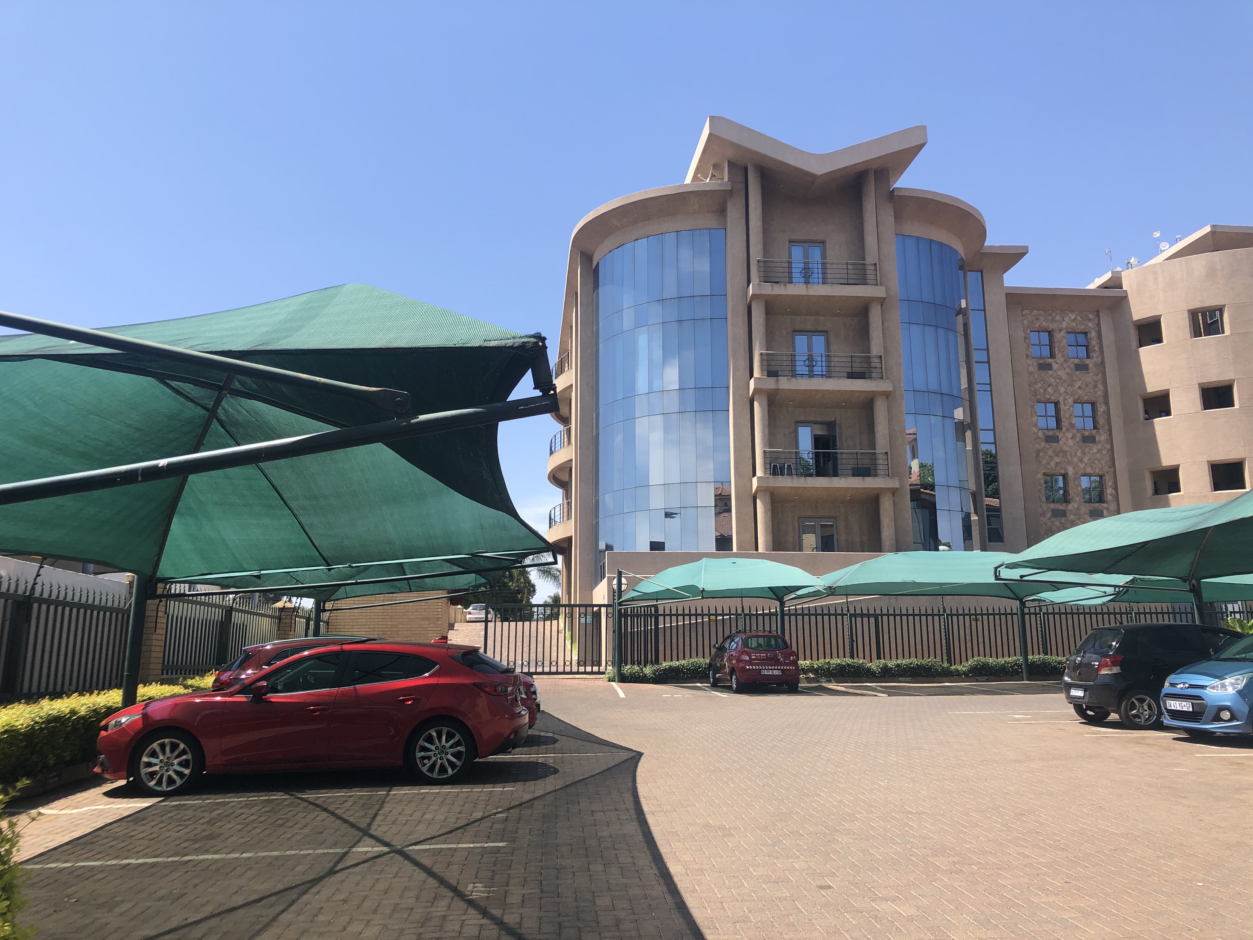 Office Space to rent at Santos Building in Bruma