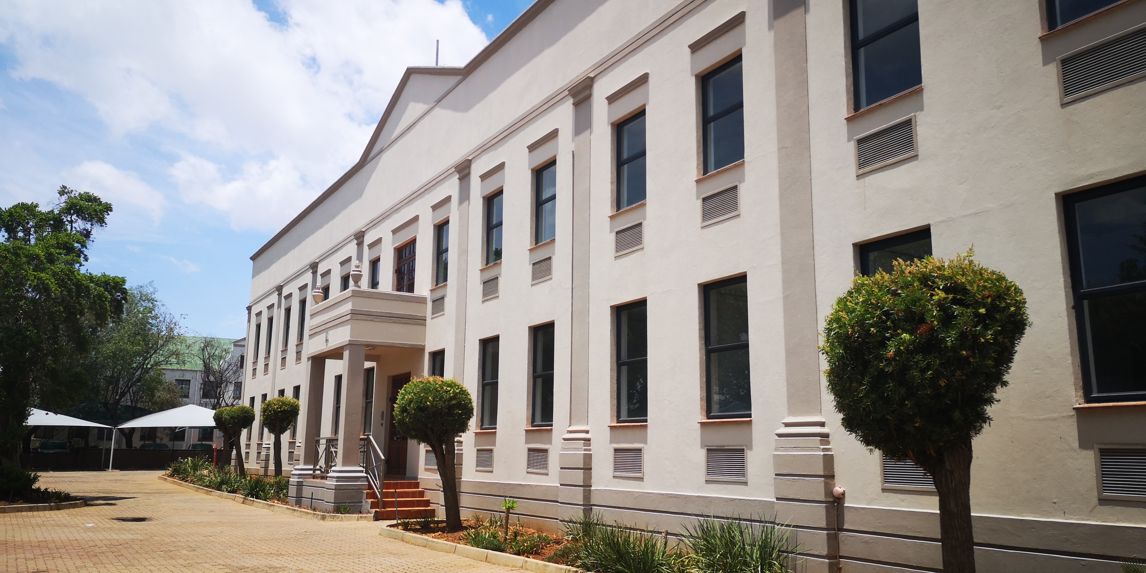 Warehouse to rent at Alphen Square West in Randjespark