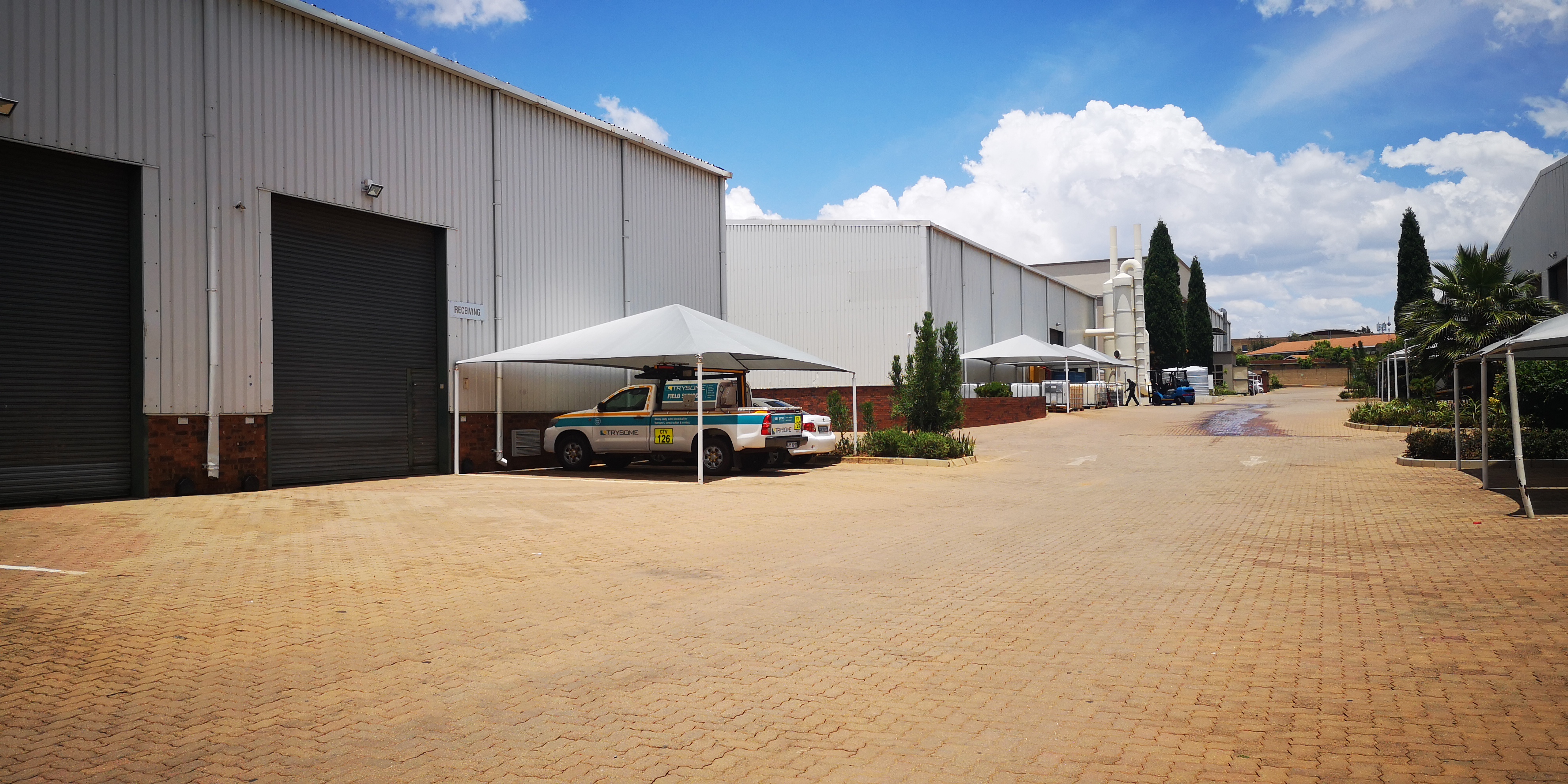 Warehouse to rent at Alphen Square West in Randjespark