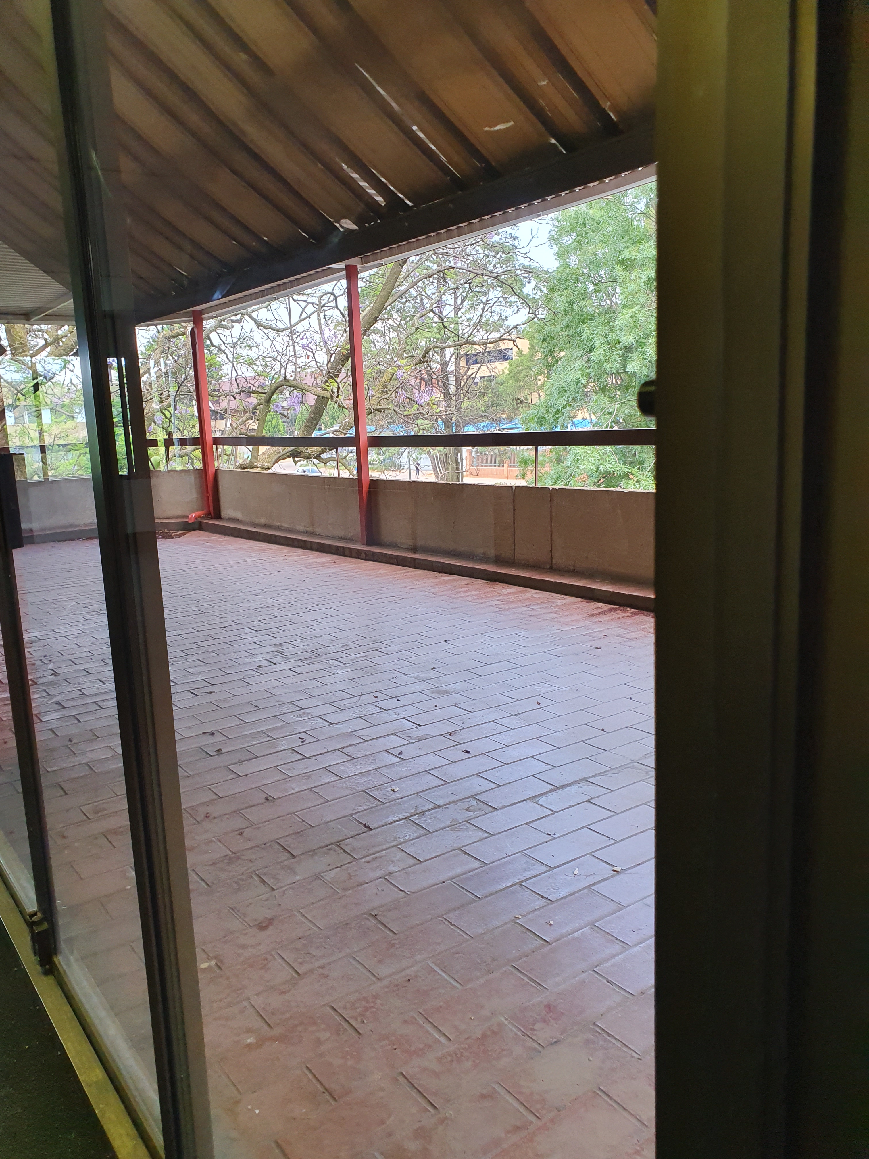 91m² Office Space to rent at Oak Place in Ferndale