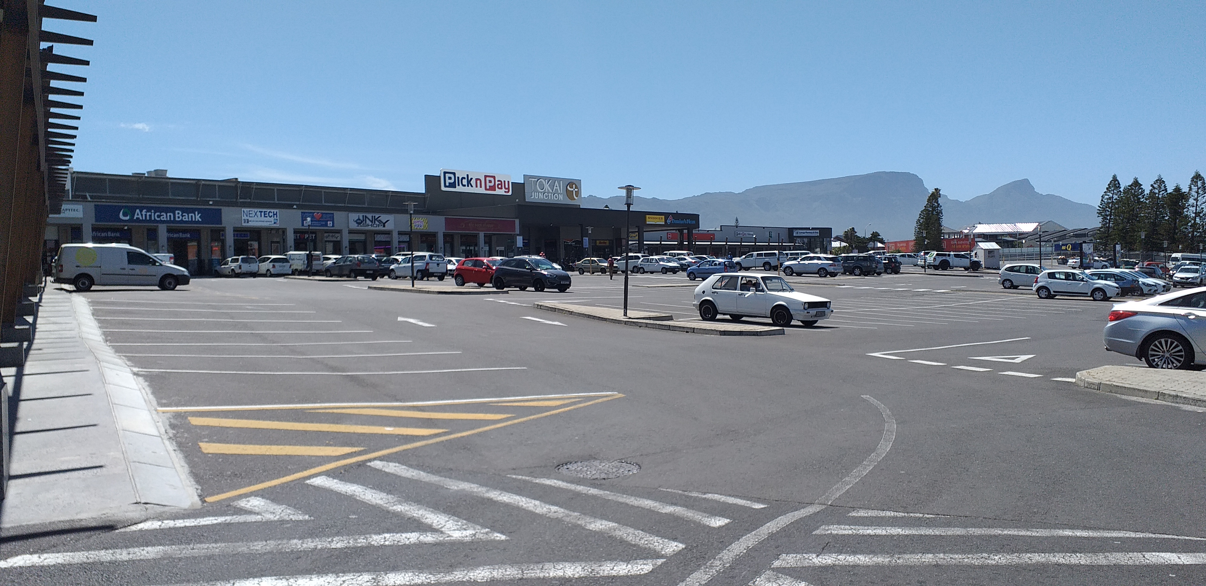 149m² Retail Shops to rent at Tokai Junction in Tokai