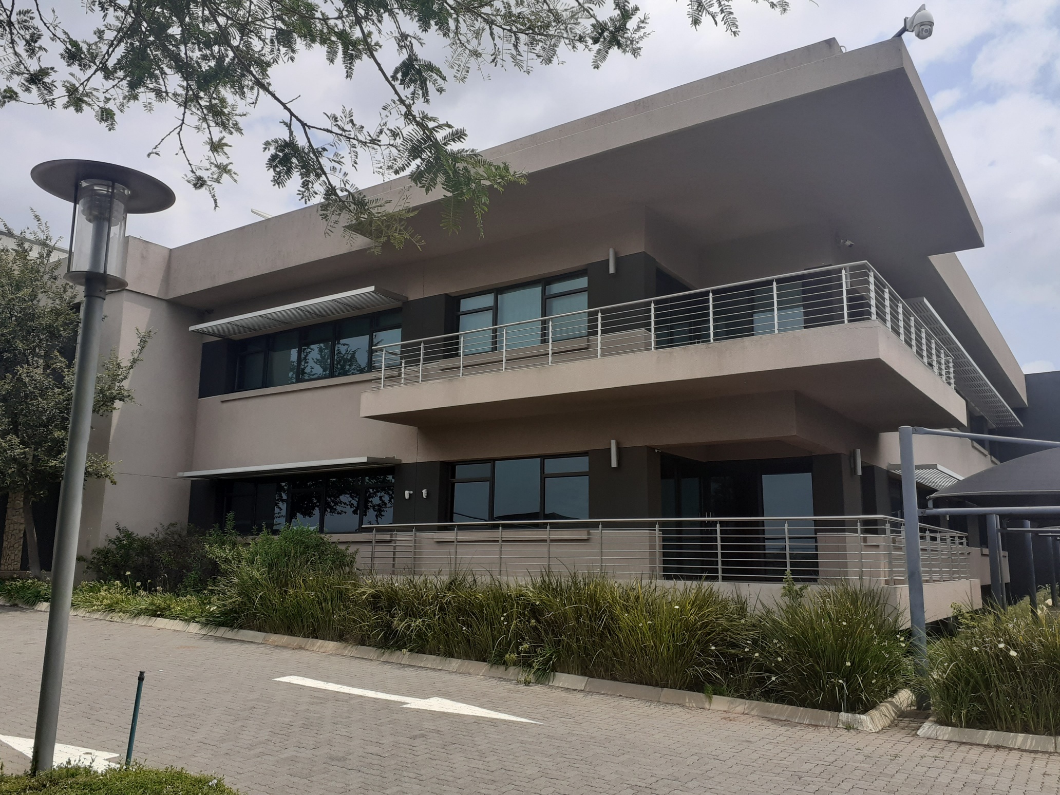 3 336m² Office Space to rent at Jetpark Commercial in Jet Park