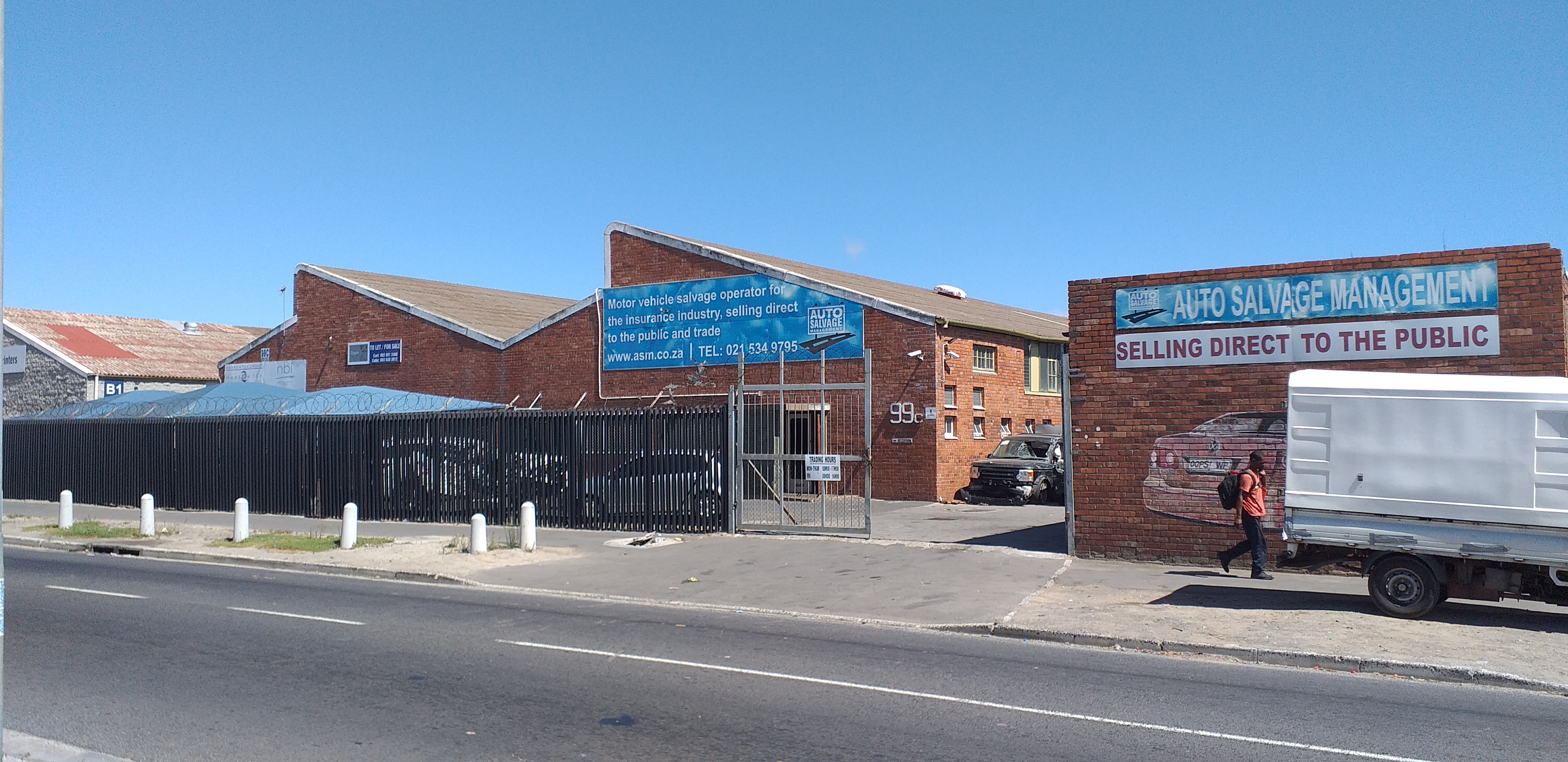 1 382m² Warehouse to rent at 99 Bofors Circle in Epping Industrial