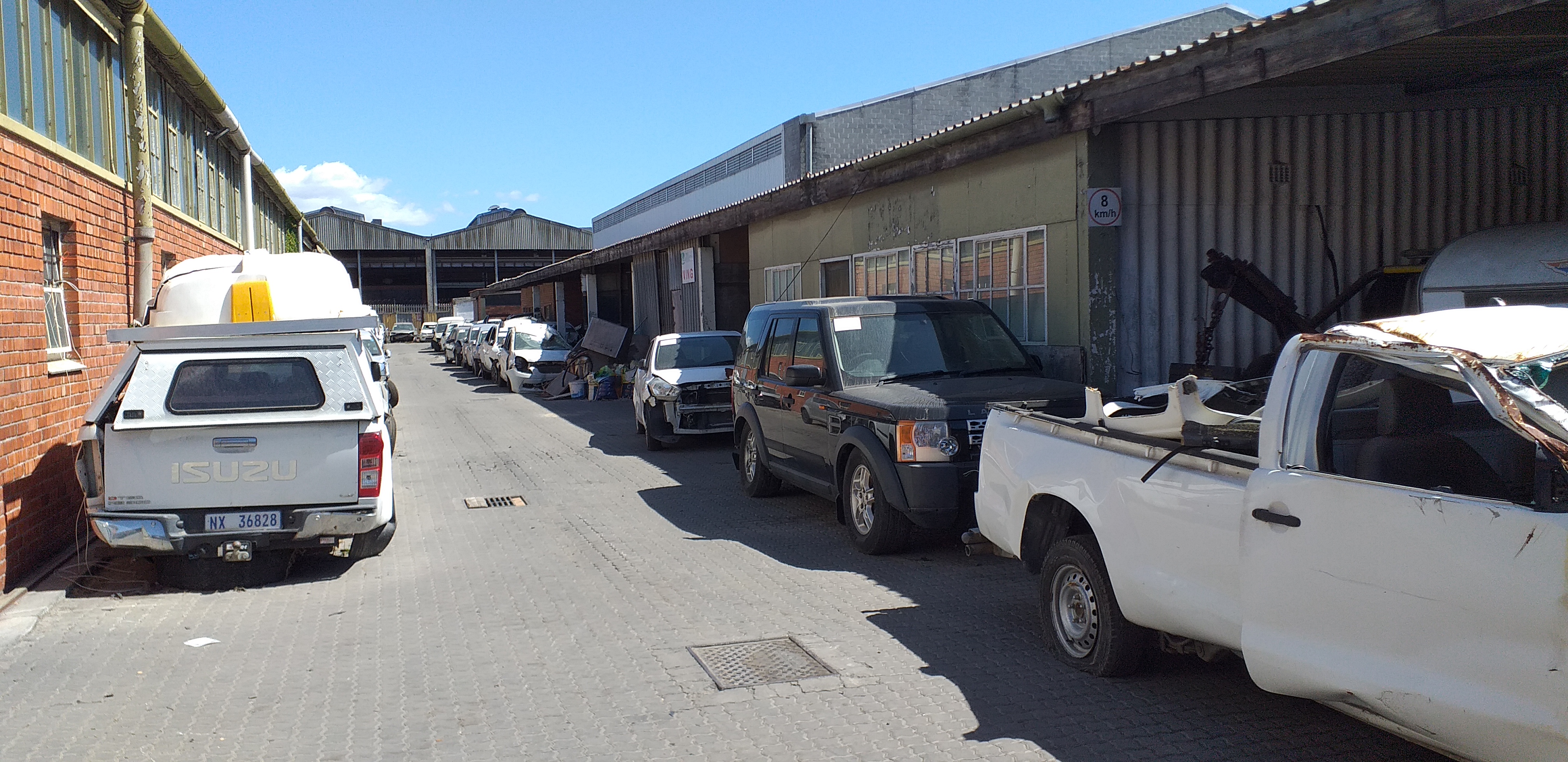 1 382m² Warehouse to rent at 99 Bofors Circle in Epping Industrial