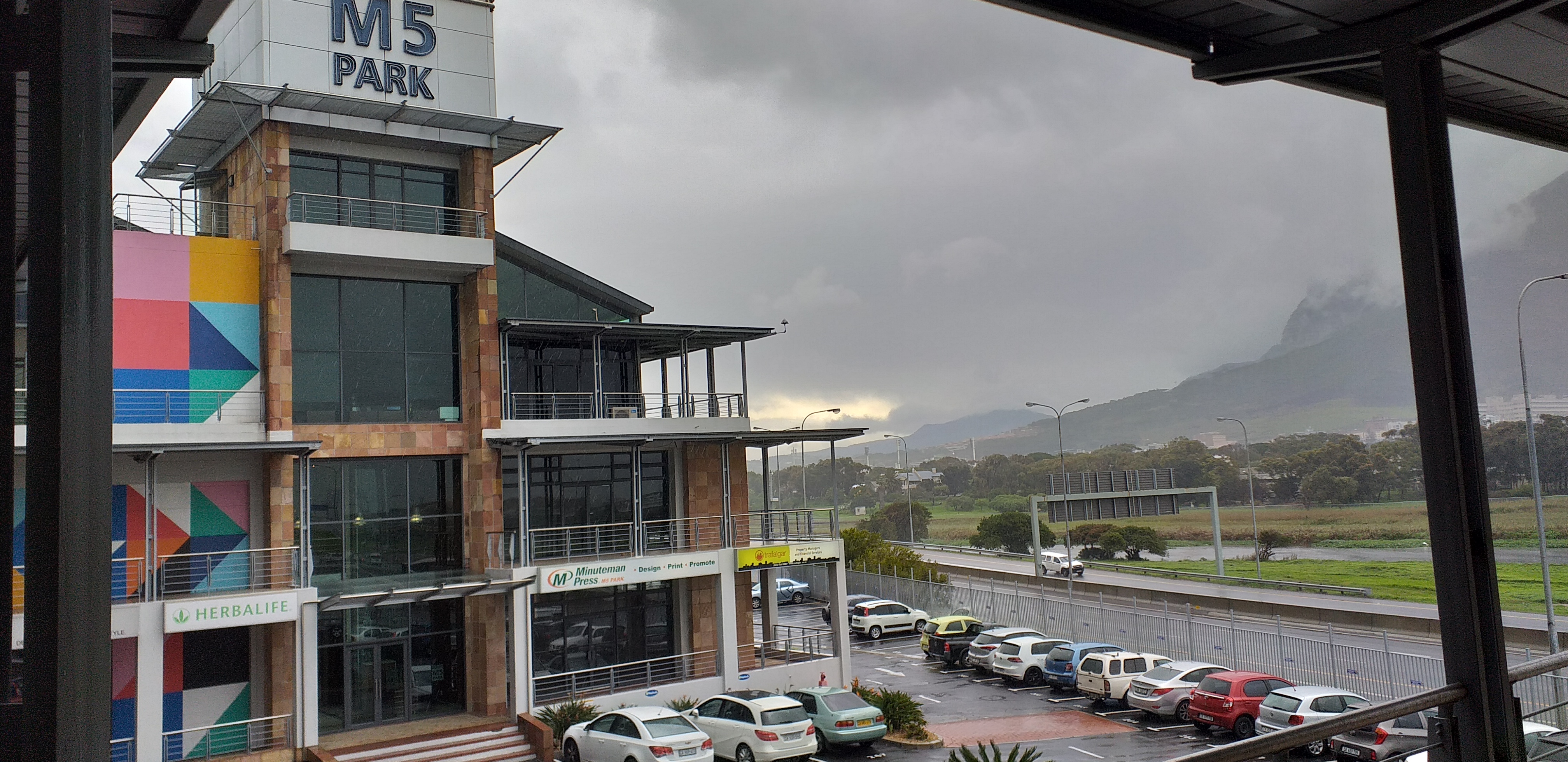 Retail Shops to rent at M5 Business Park in Maitland