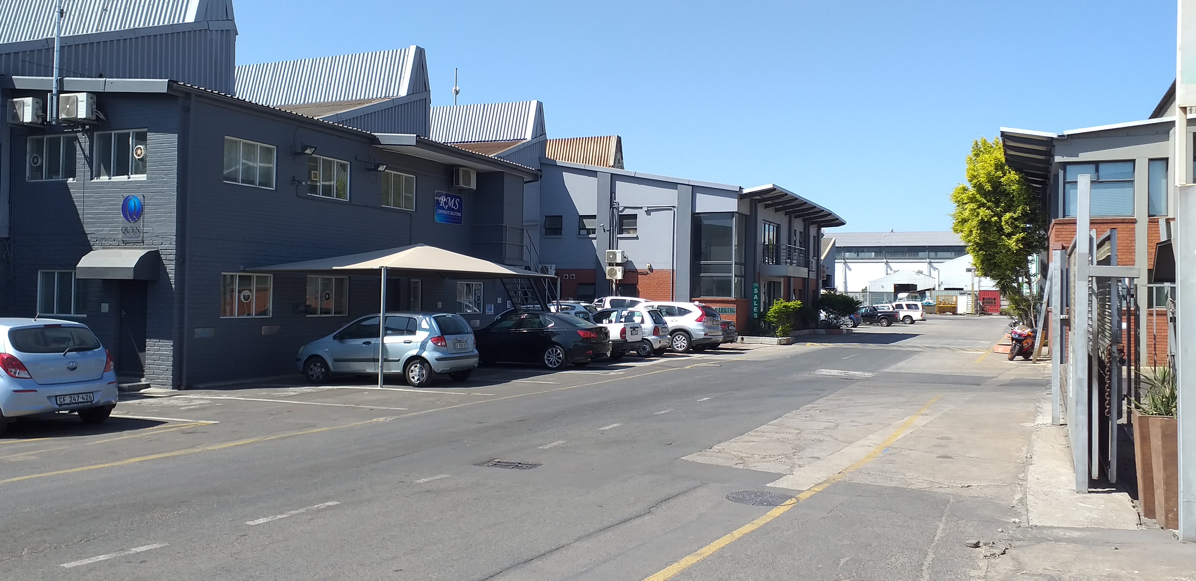 Warehouse to rent at Consani Industrial Park in Elsies River