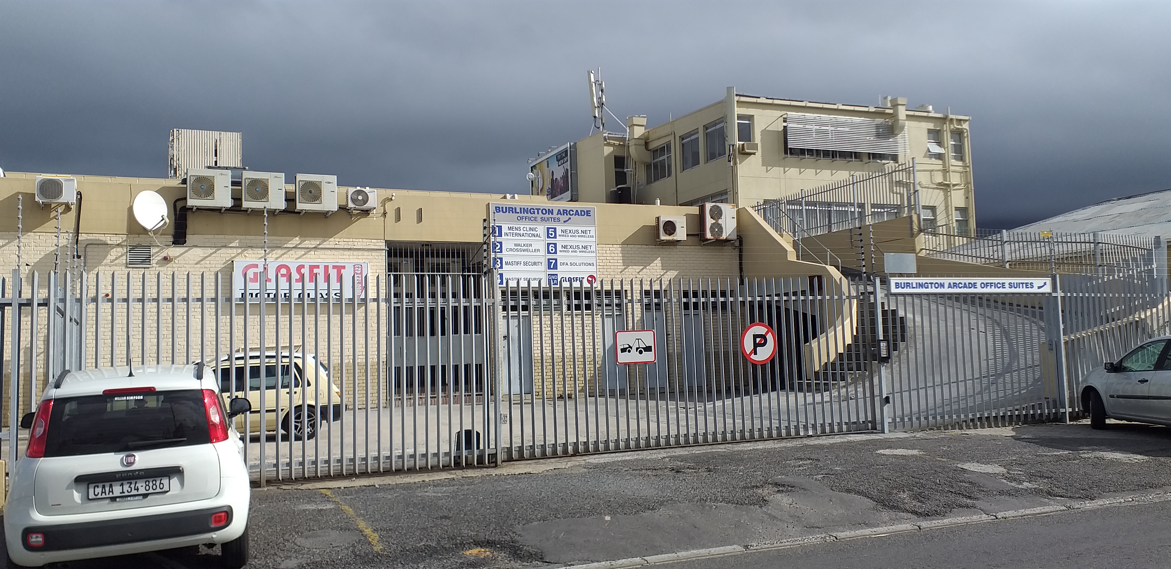 87m² Office Space to rent at Burlington Arcade in Wynberg