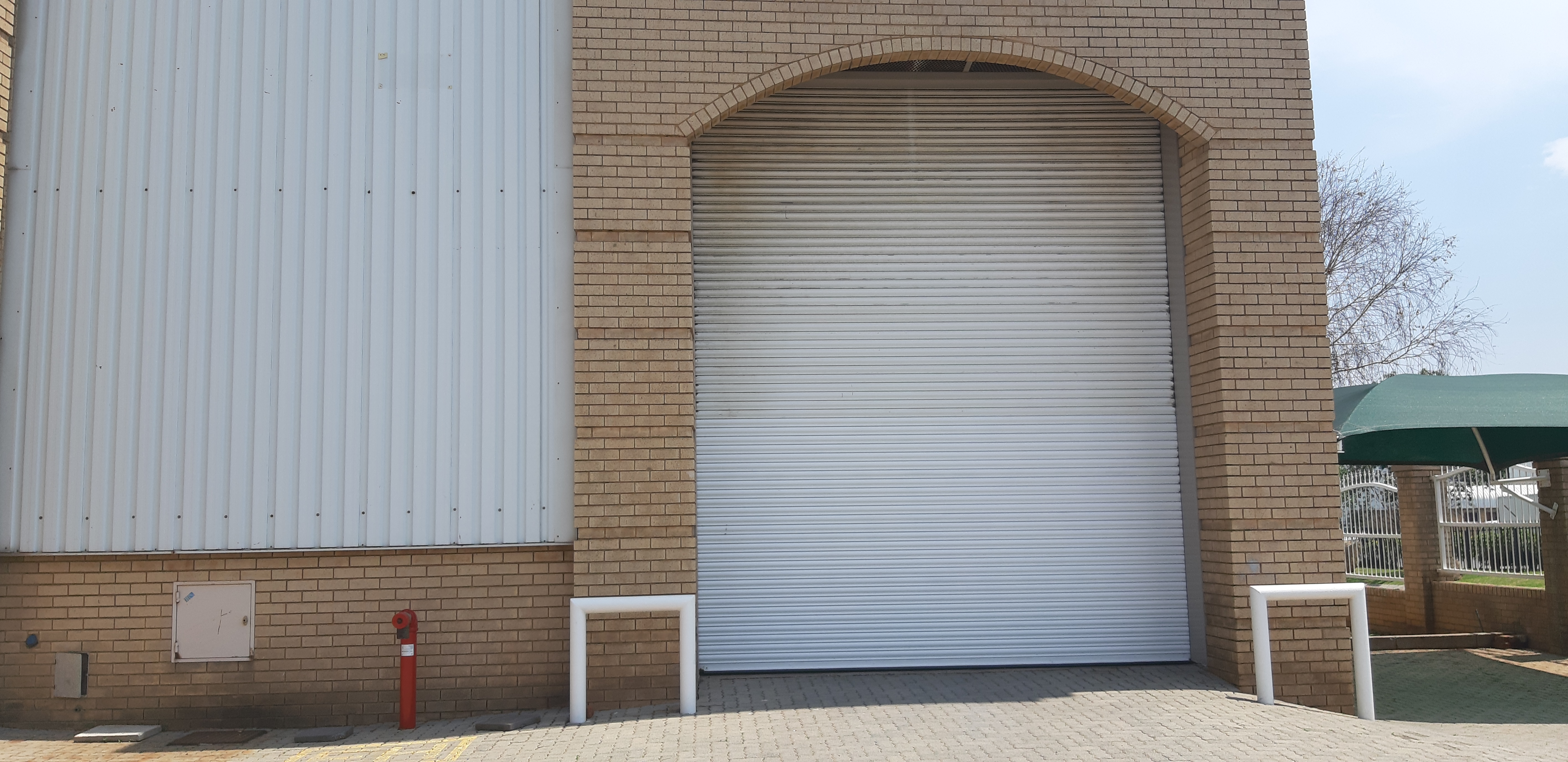 Warehouse to rent at 1 Megawatt Street Spartan in Spartan