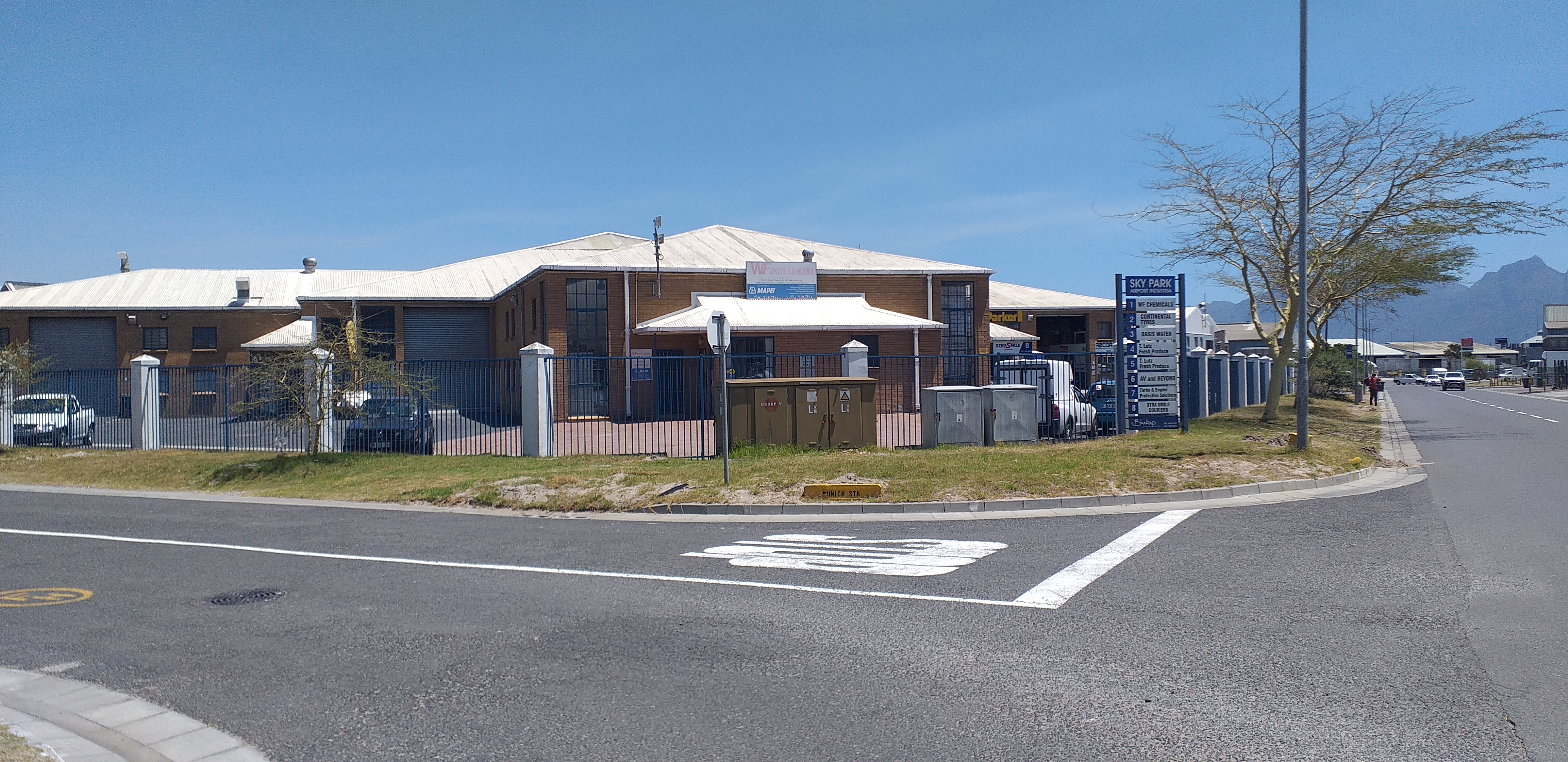 Warehouse to rent at Sky Park in Airport Industria