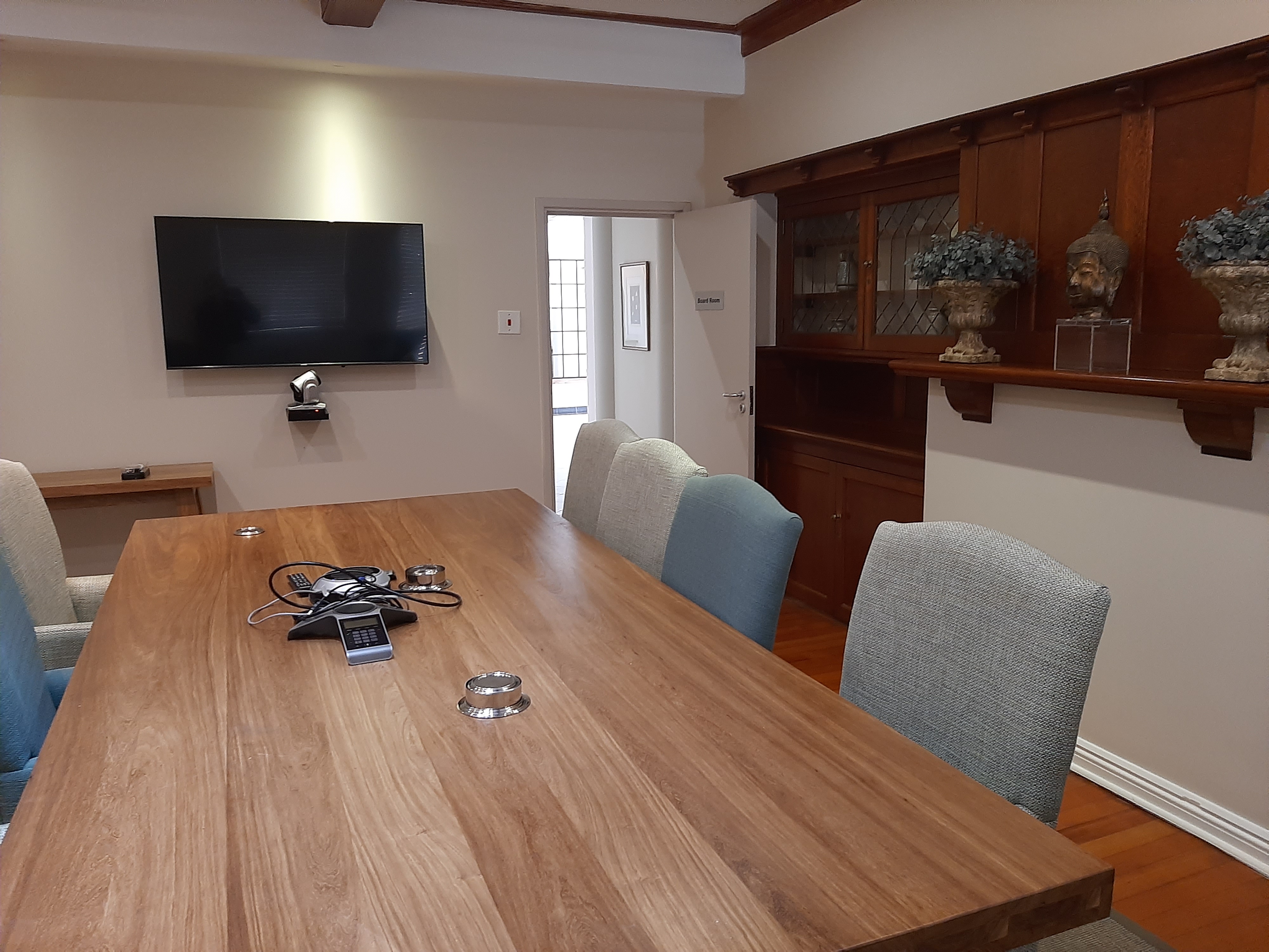Office Space to rent at 39 West Street in Houghton Estate