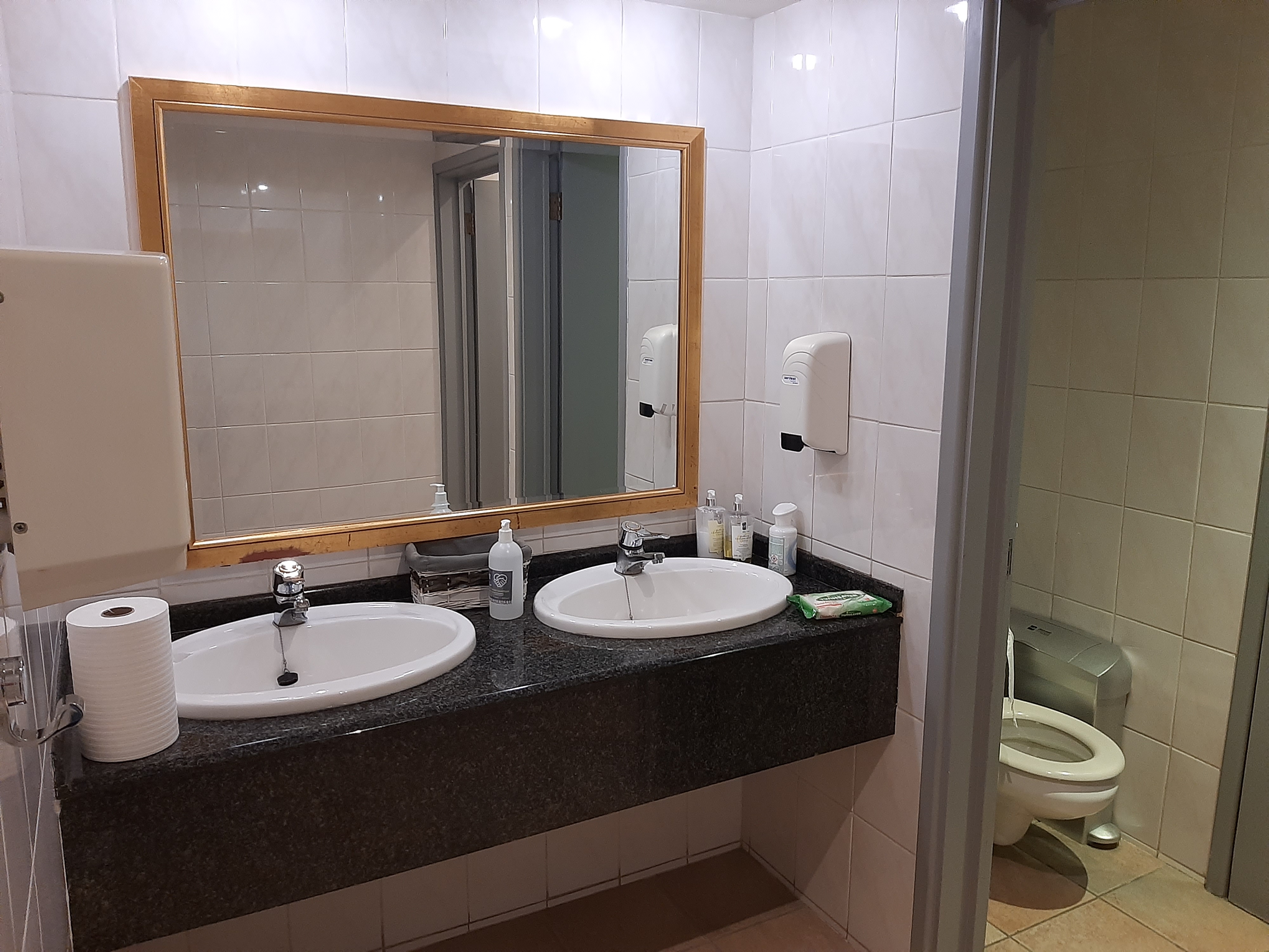 Office Space to rent at 39 West Street in Houghton Estate
