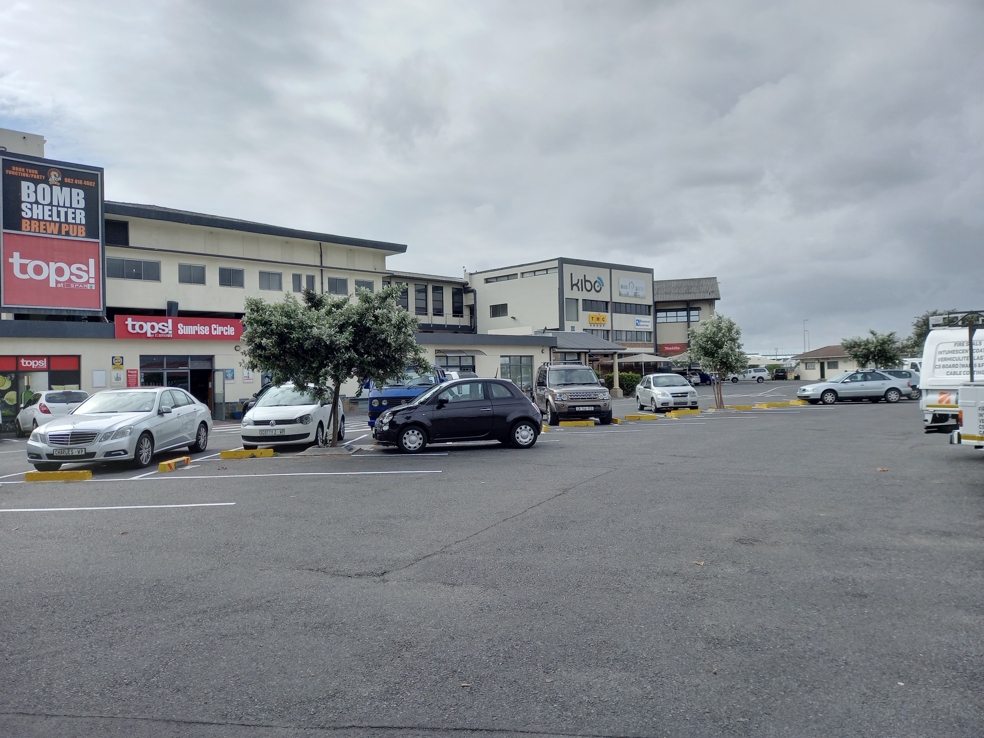 80m² Office Space to rent at Sunrise Park in Ndabeni