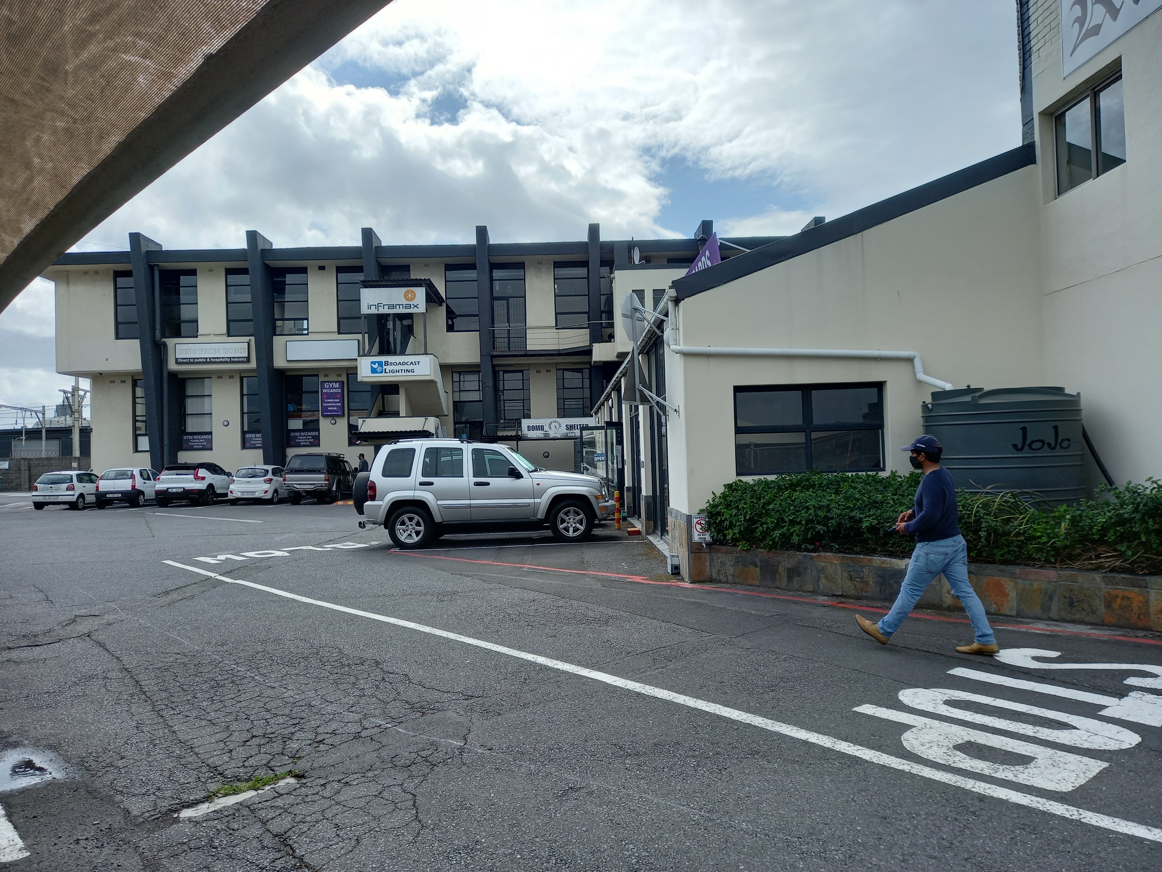80m² Office Space to rent at Sunrise Park in Ndabeni
