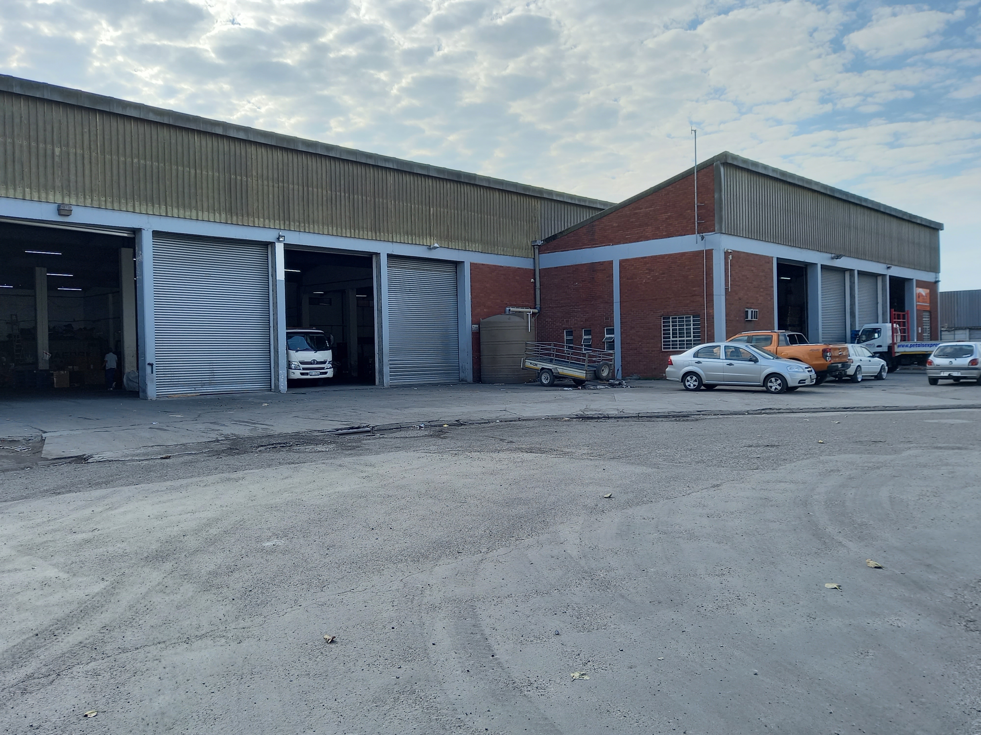 Warehouse to rent at 8 Tienie Britz - Beaconvale in Beaconvale