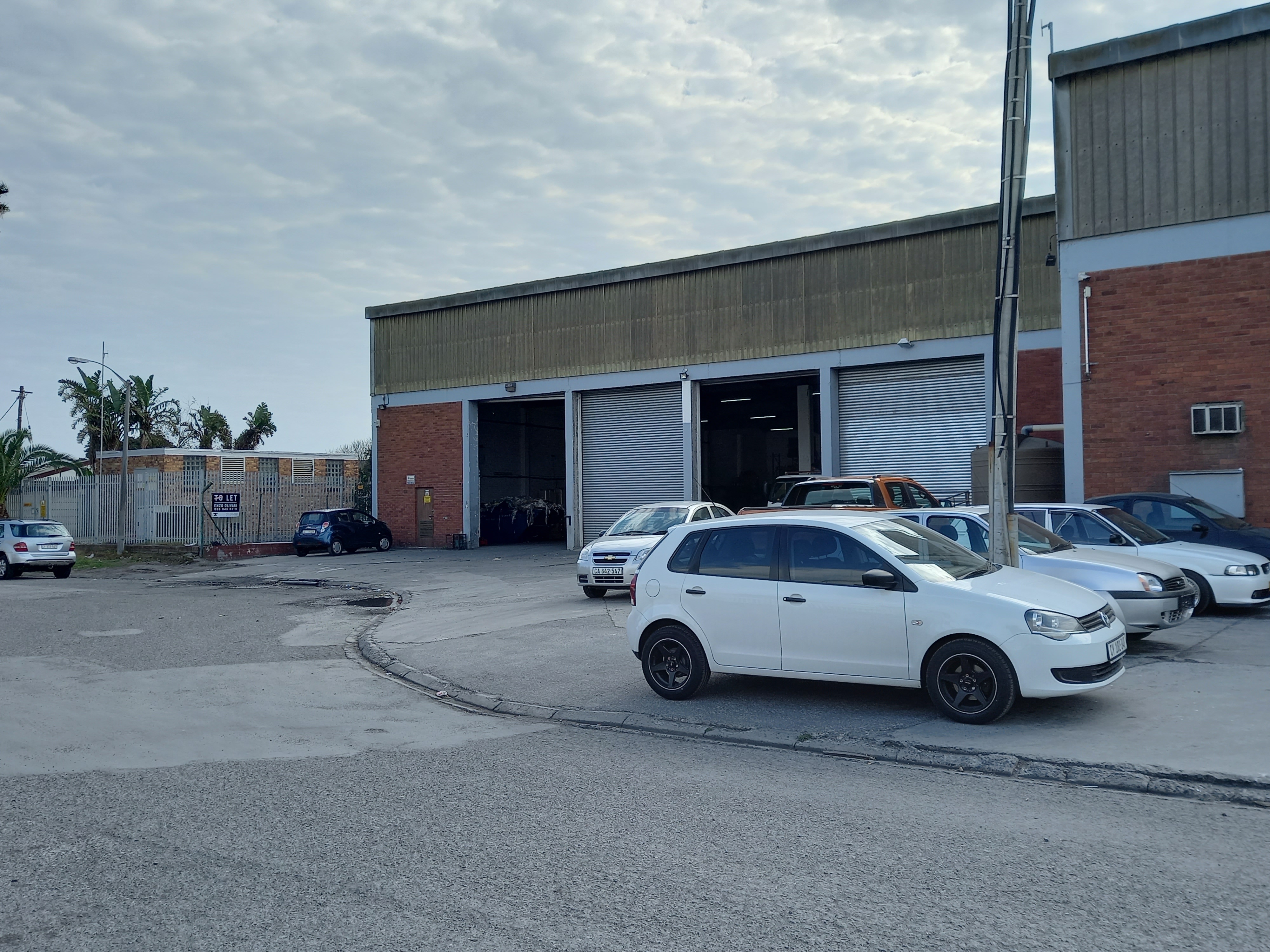 Warehouse to rent at 8 Tienie Britz - Beaconvale in Beaconvale