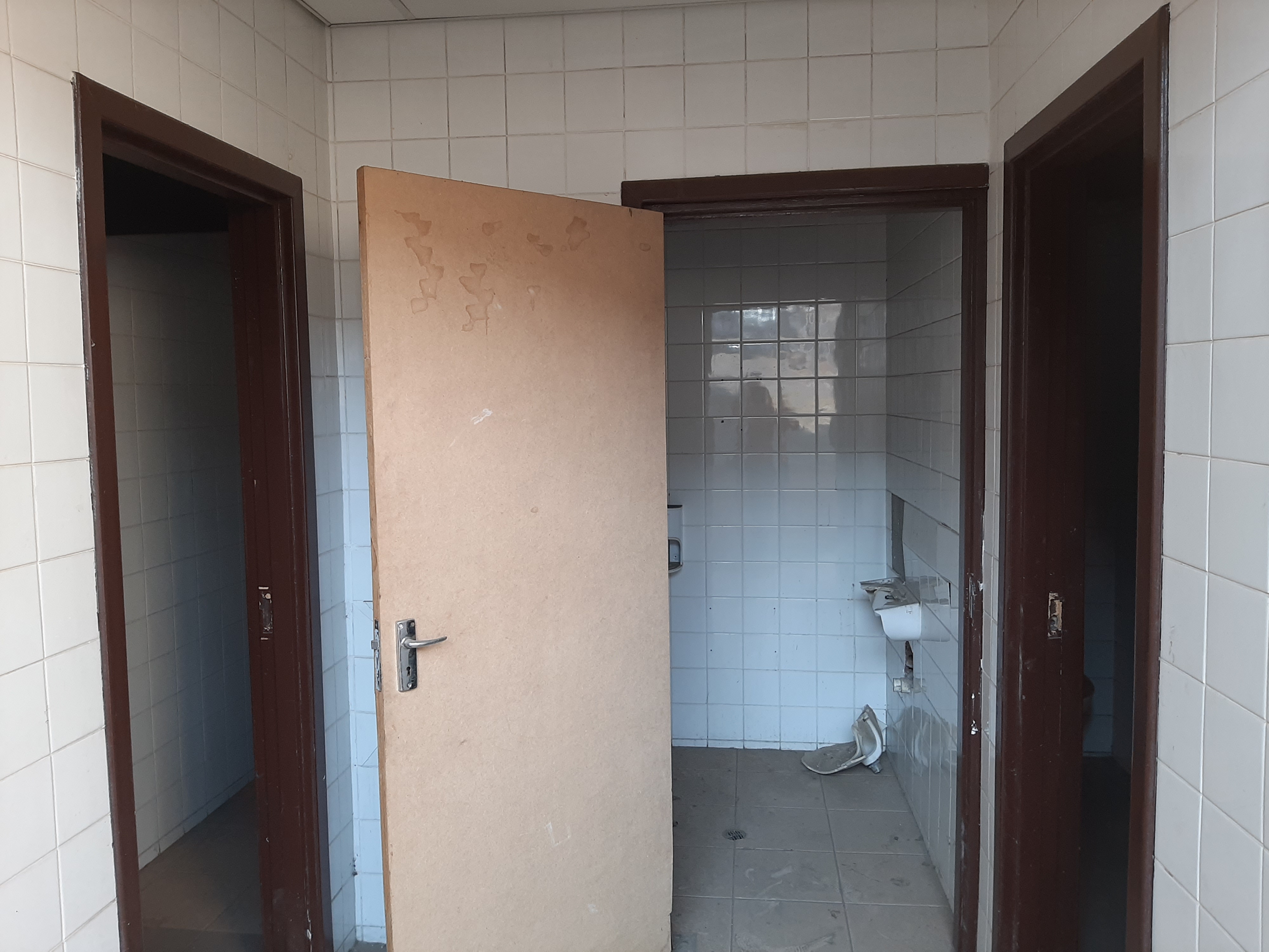 Warehouse to rent at 169 Johannesburg Road in Lyndhurst