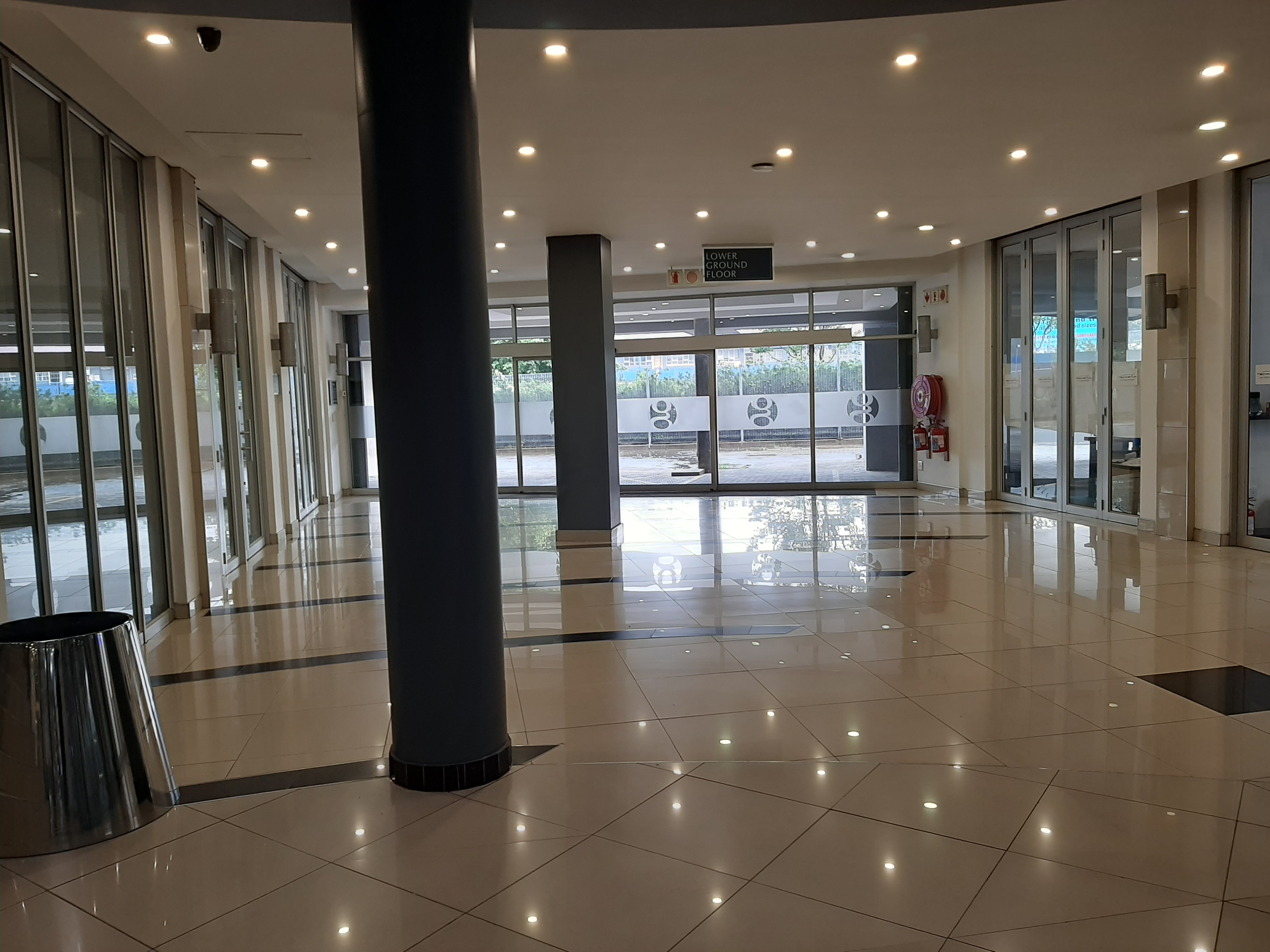 400m² Office Space to rent at Genesis  on Fairmount (Shopping Centre) in Fairmount