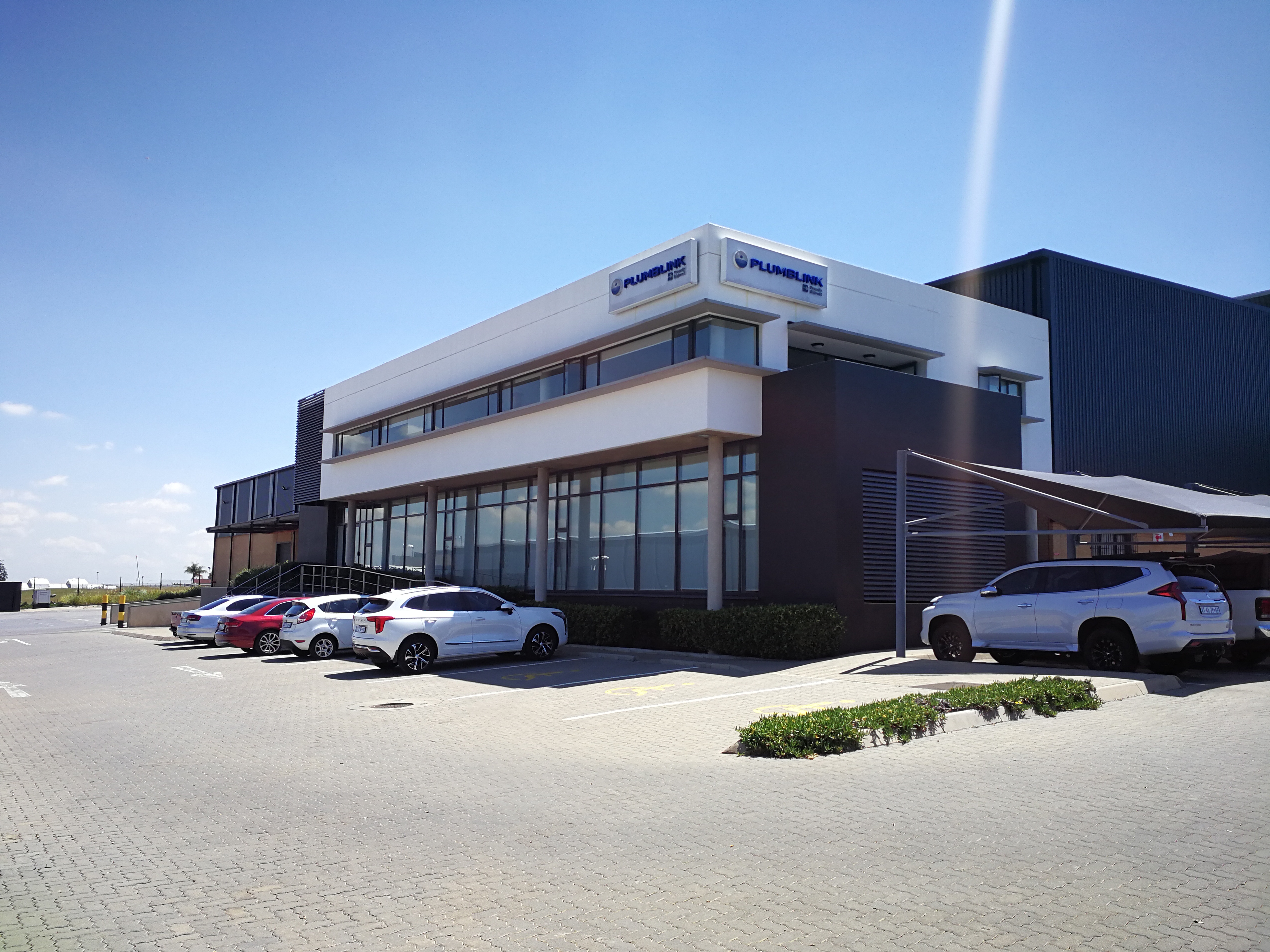 3 137m² Office Space to rent at Midrand Central in Halfway House