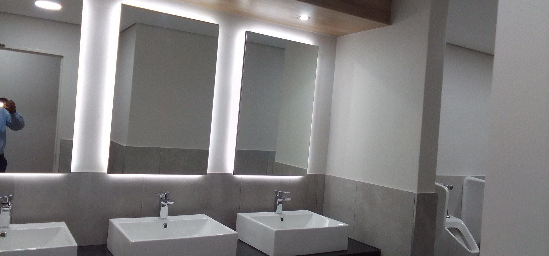 Office Space to rent at Howick Close in Vorna Valley