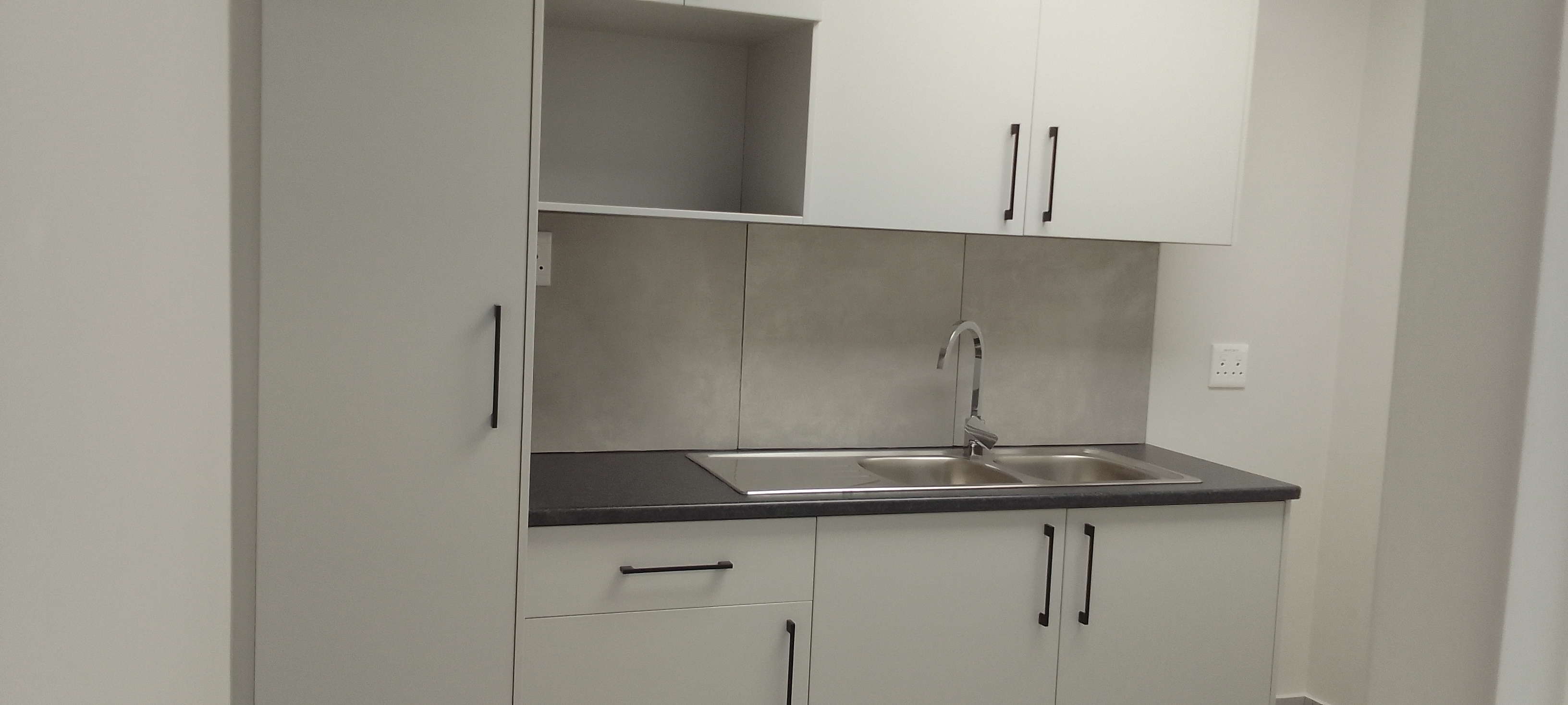 Office Space to rent at Howick Close in Vorna Valley