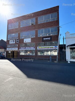 400m² Office Space to rent at 299 Albert Road in Woodstock