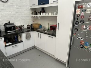 400m² Office Space to rent at 299 Albert Road in Woodstock