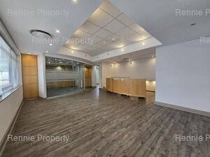 938m² Office Space to rent at 33 Fricker Road in Illovo