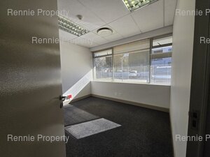 938m² Office Space to rent at 33 Fricker Road in Illovo