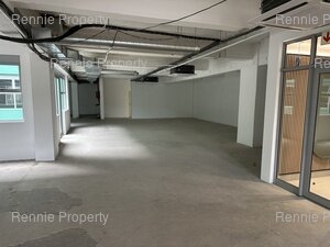 1 218m² Office Space to rent at Amber Place in Foreshore